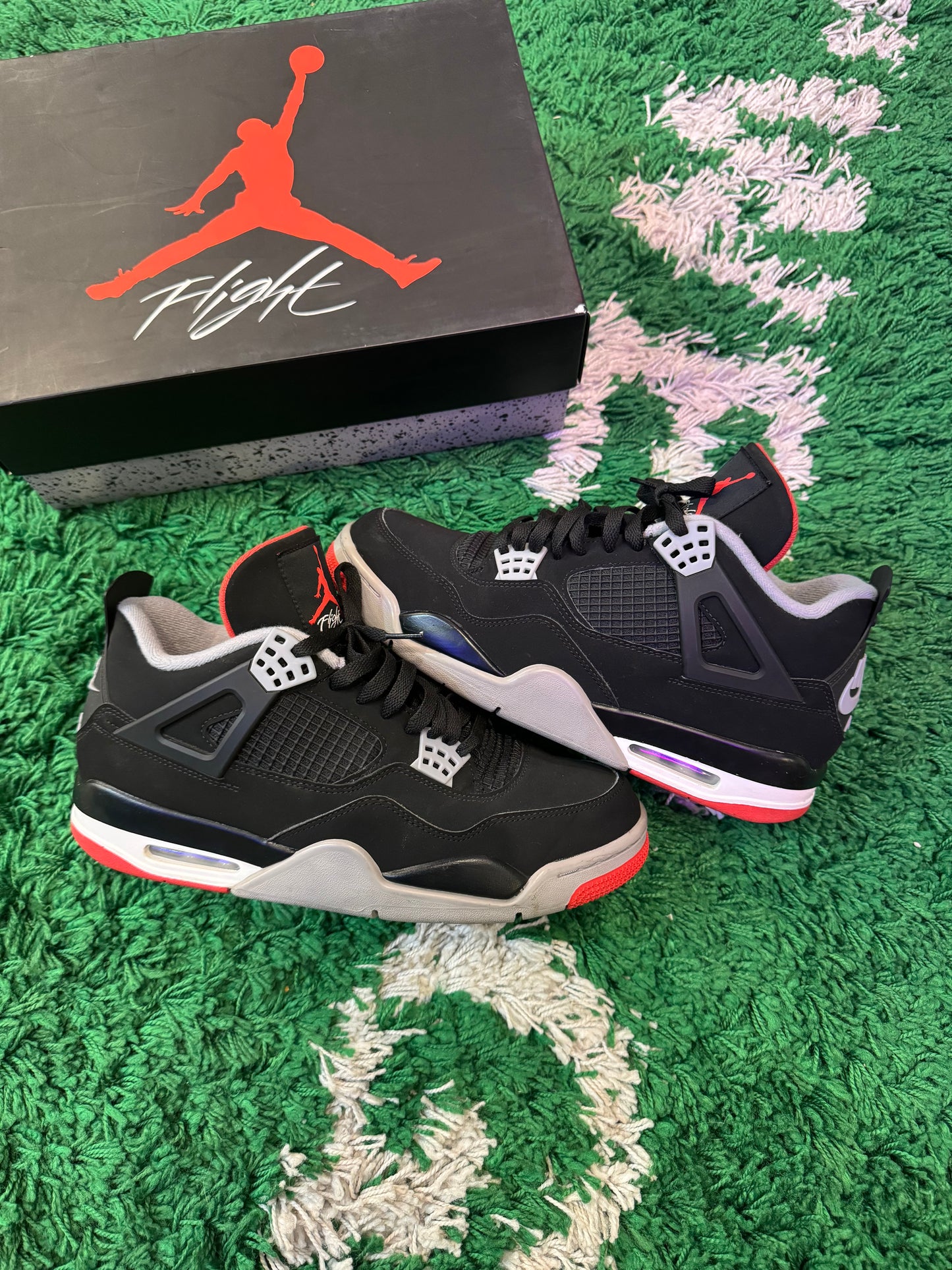 Jordan 4 “Bred” 614Sneaker