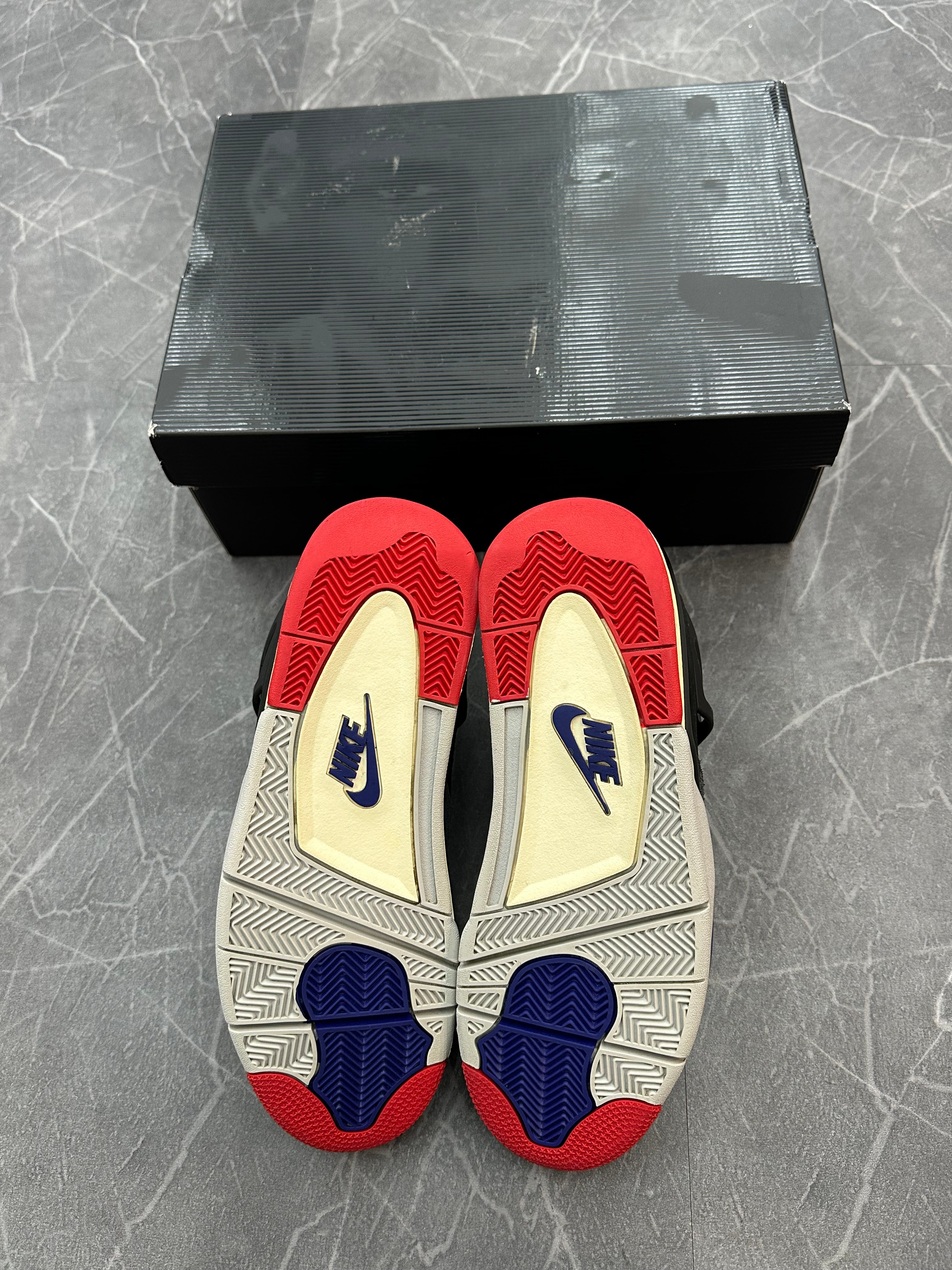 Jordan 4 “Rare Air”