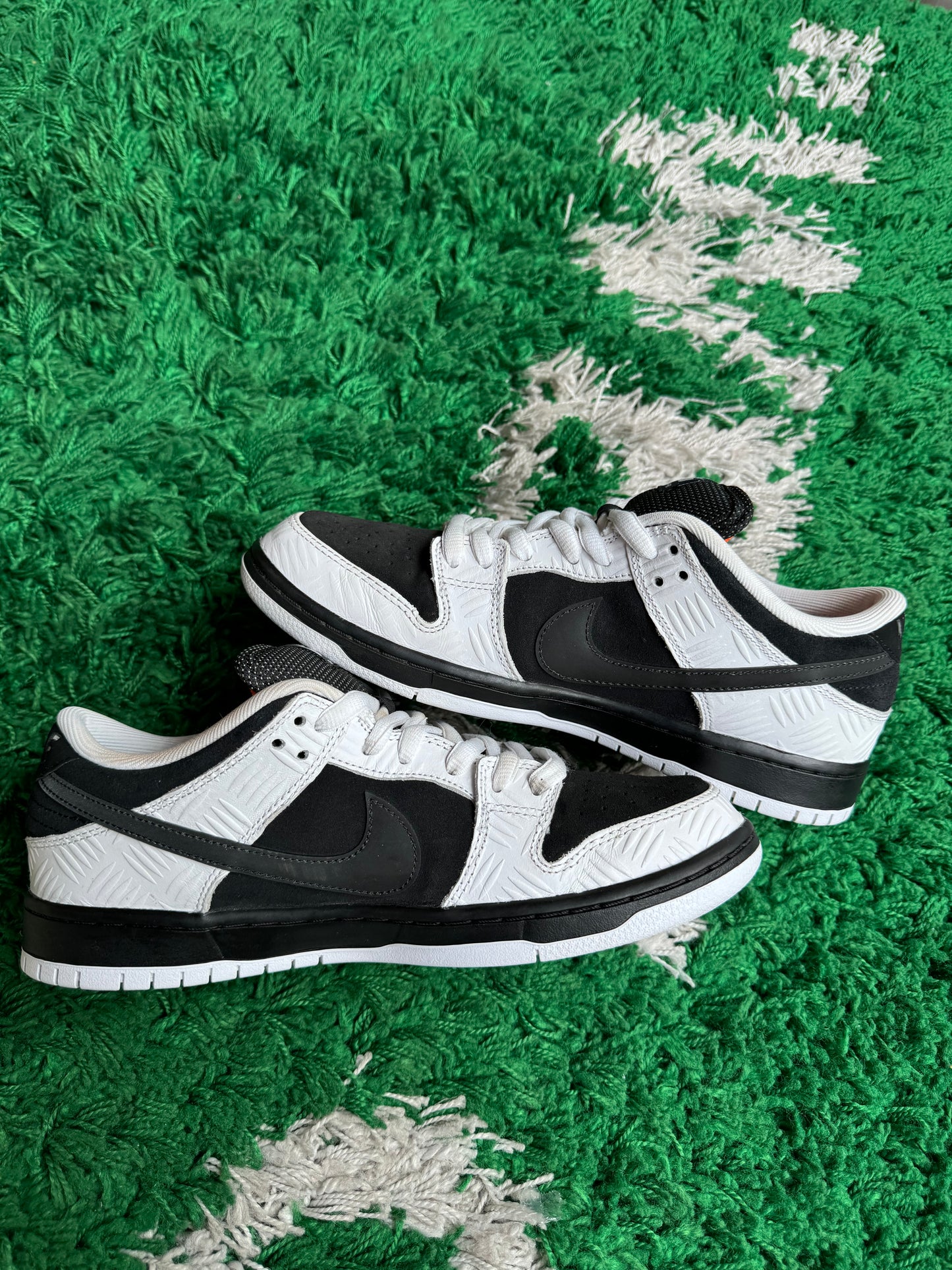 Nike Dunk Low Sb “Tightbooth”