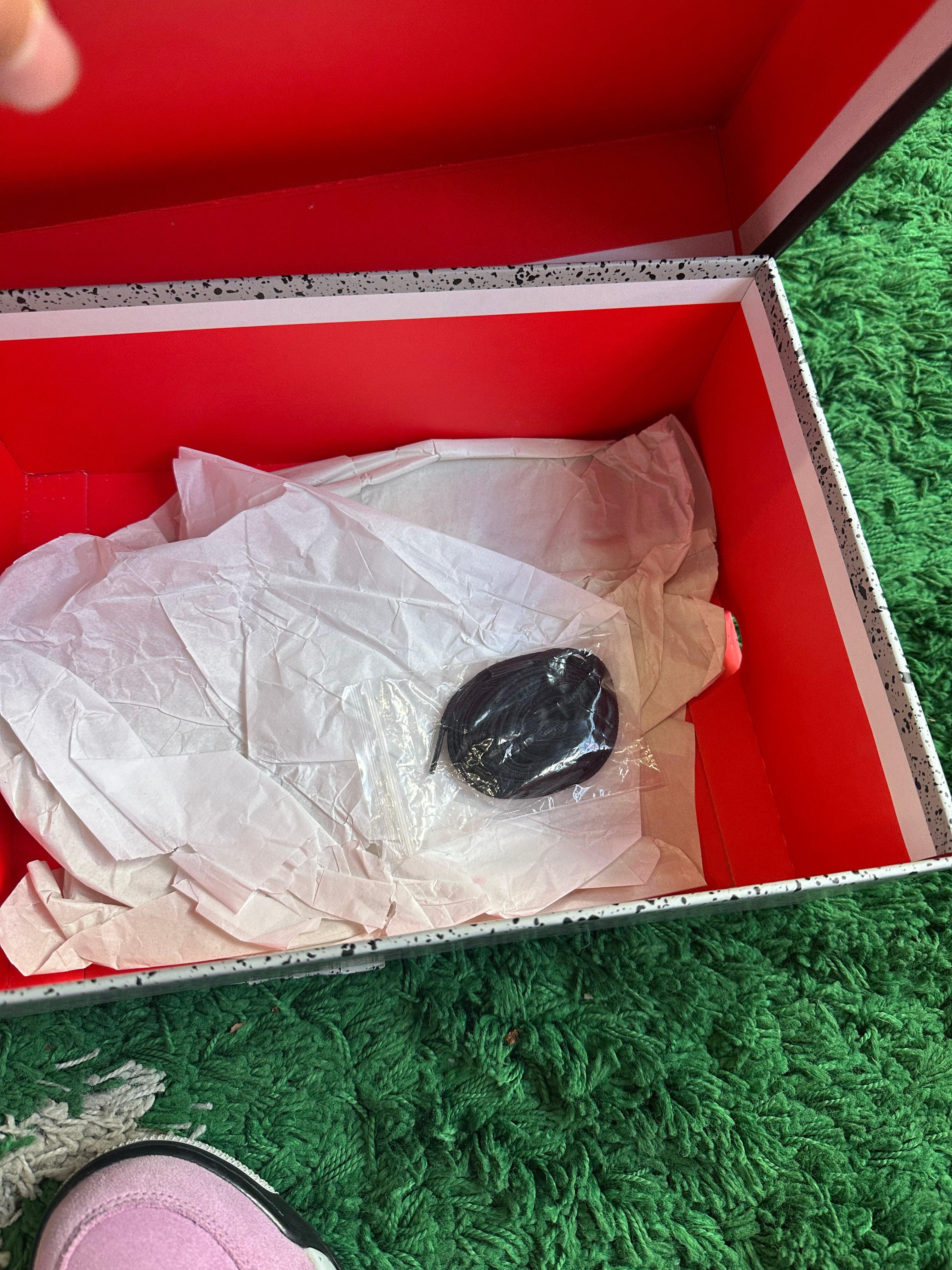 Jordan 4 “Pink Orchid”