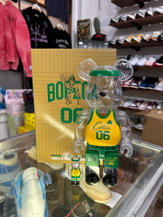 Bearbrick 400% & 100% “Boston Celtics”