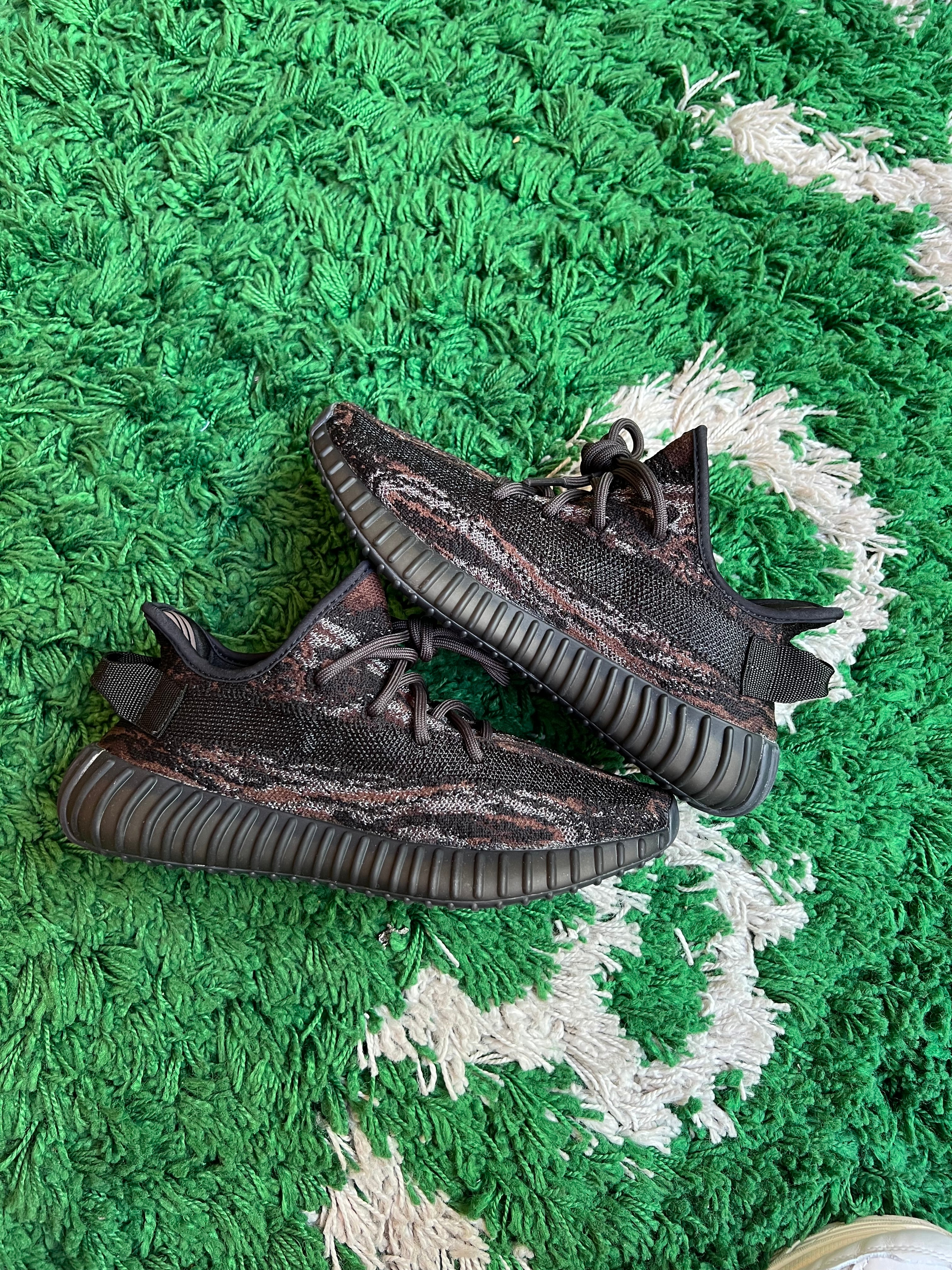 Yeezy 350 “Mx Rock”
