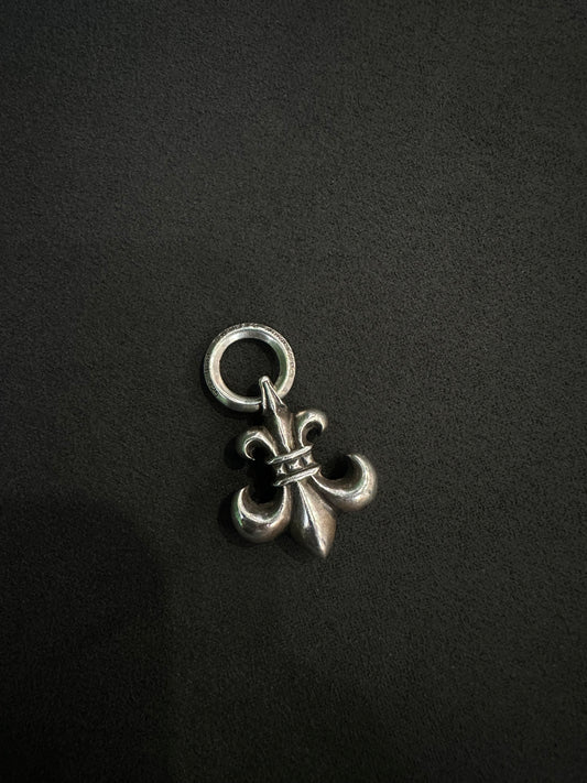 Chrome Hearts Fleur Pendant