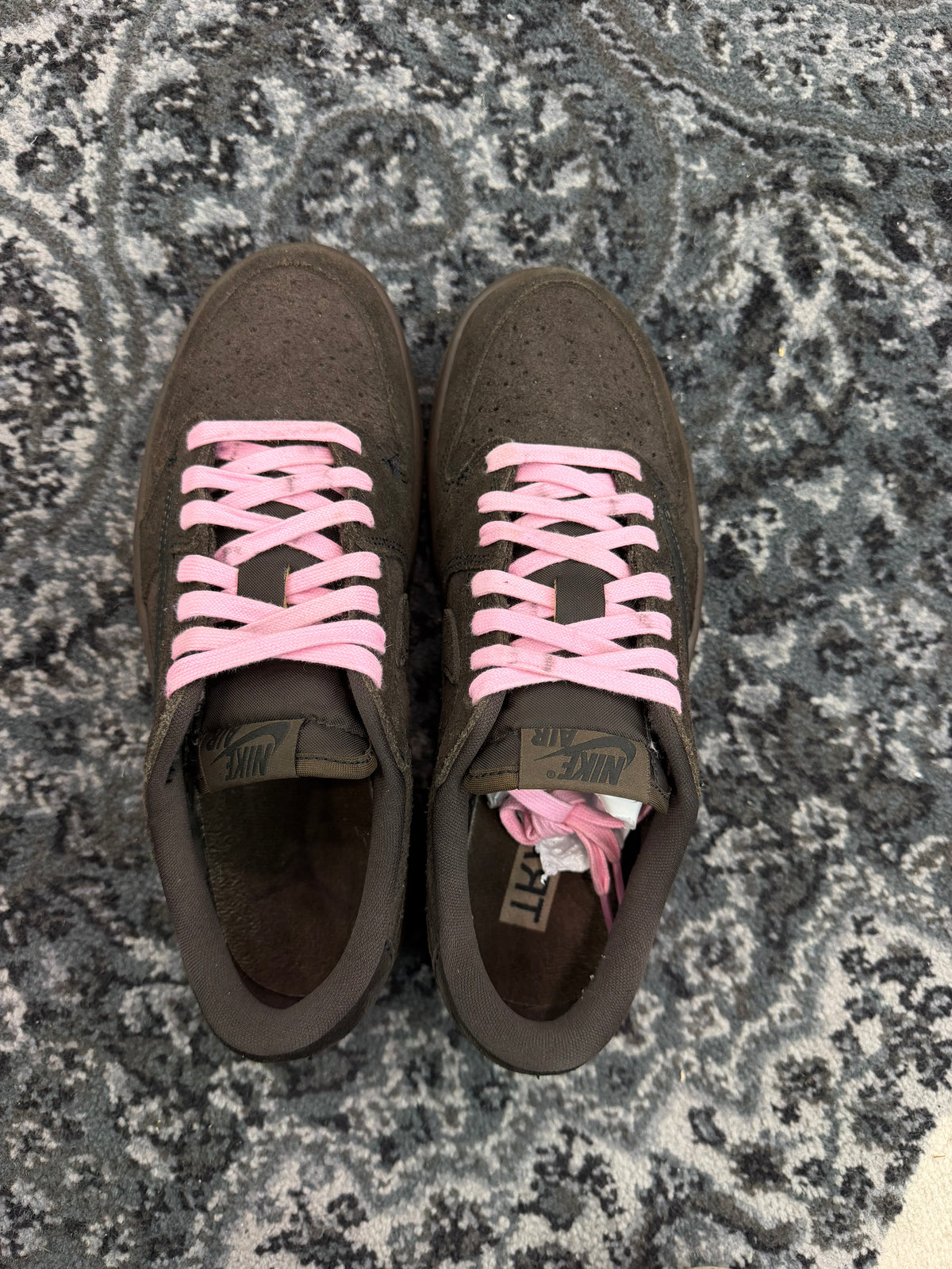 Jordan 1 Low x Travis Scott “Velvet Brown”