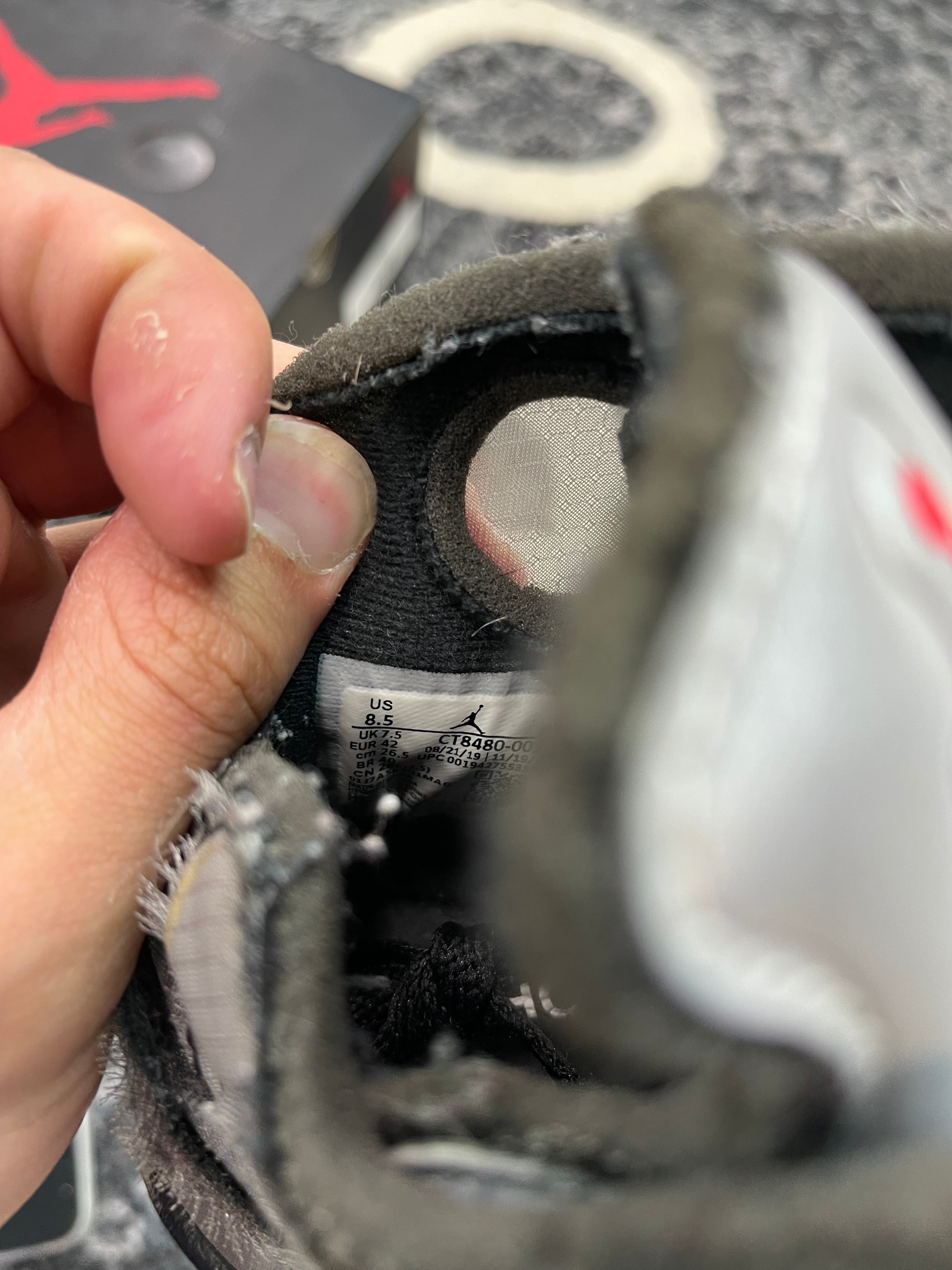 Jordan 5 x Off White “Muslin”