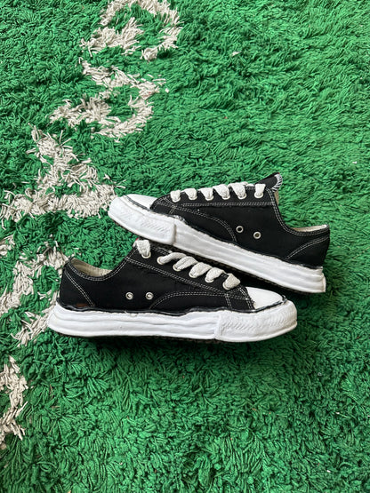 Maison Mihara Low Sneaker “Black”