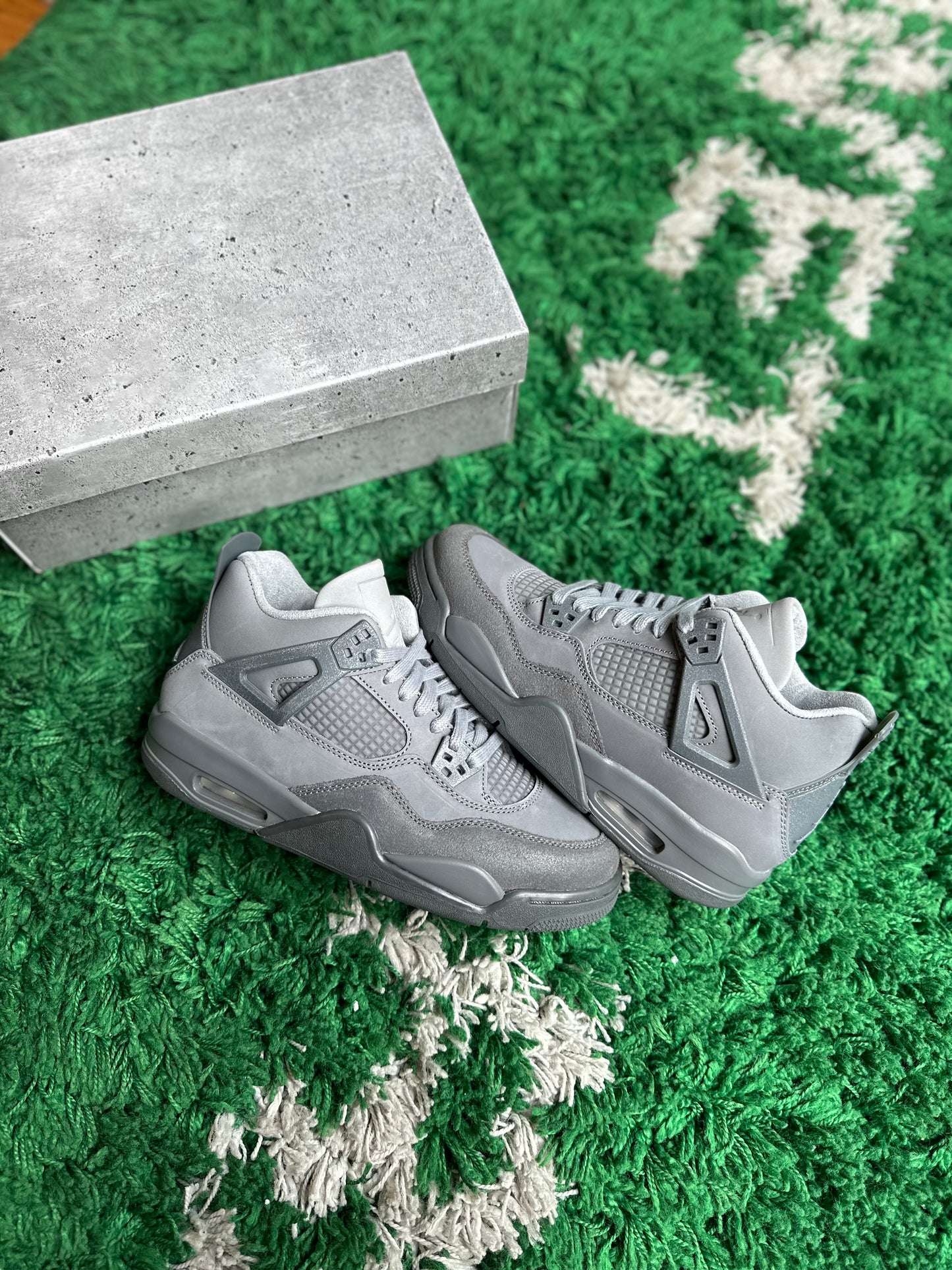 Jordan 4 “Wet Cement”