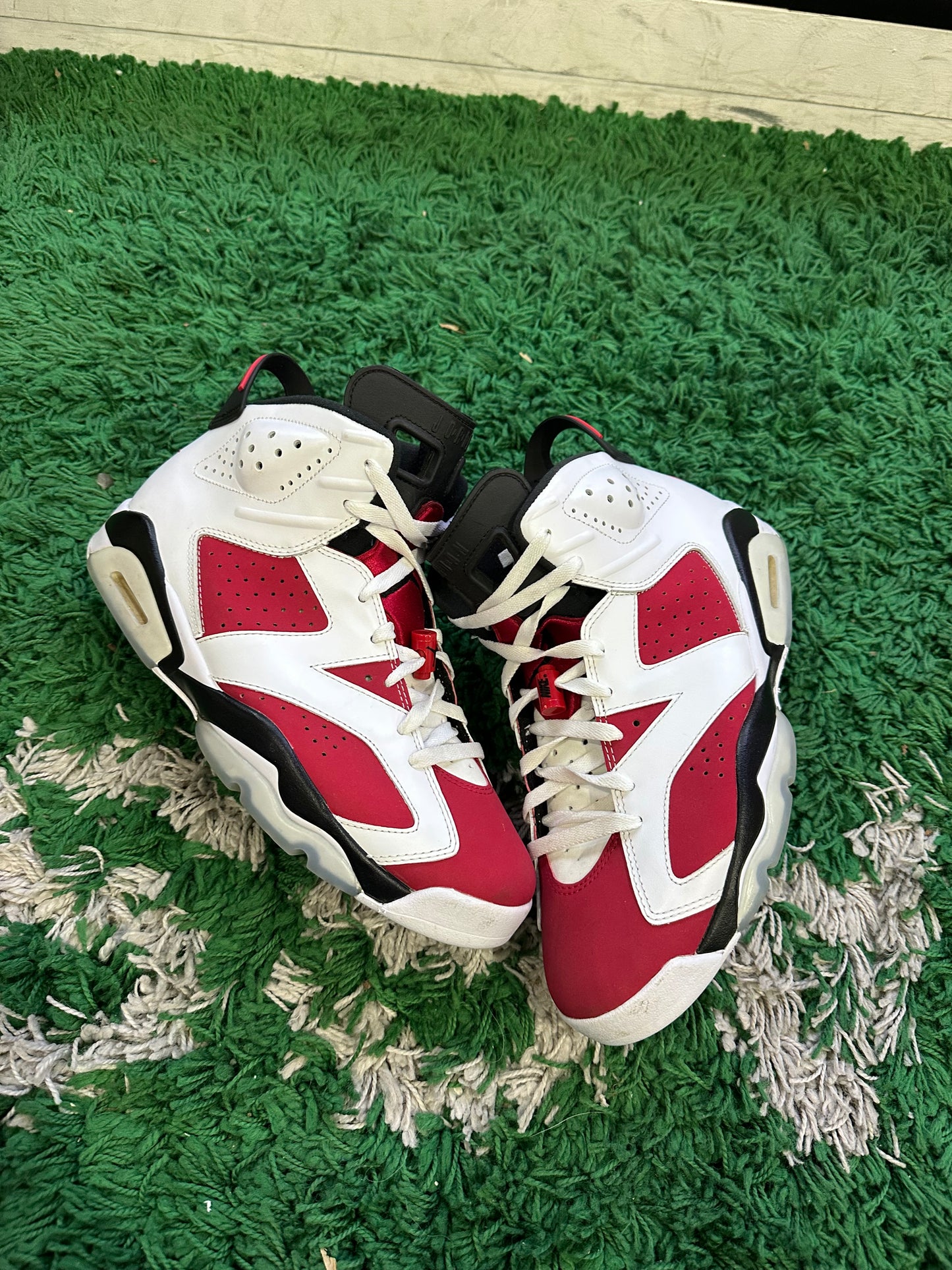 Jordan 6 “Carmine”