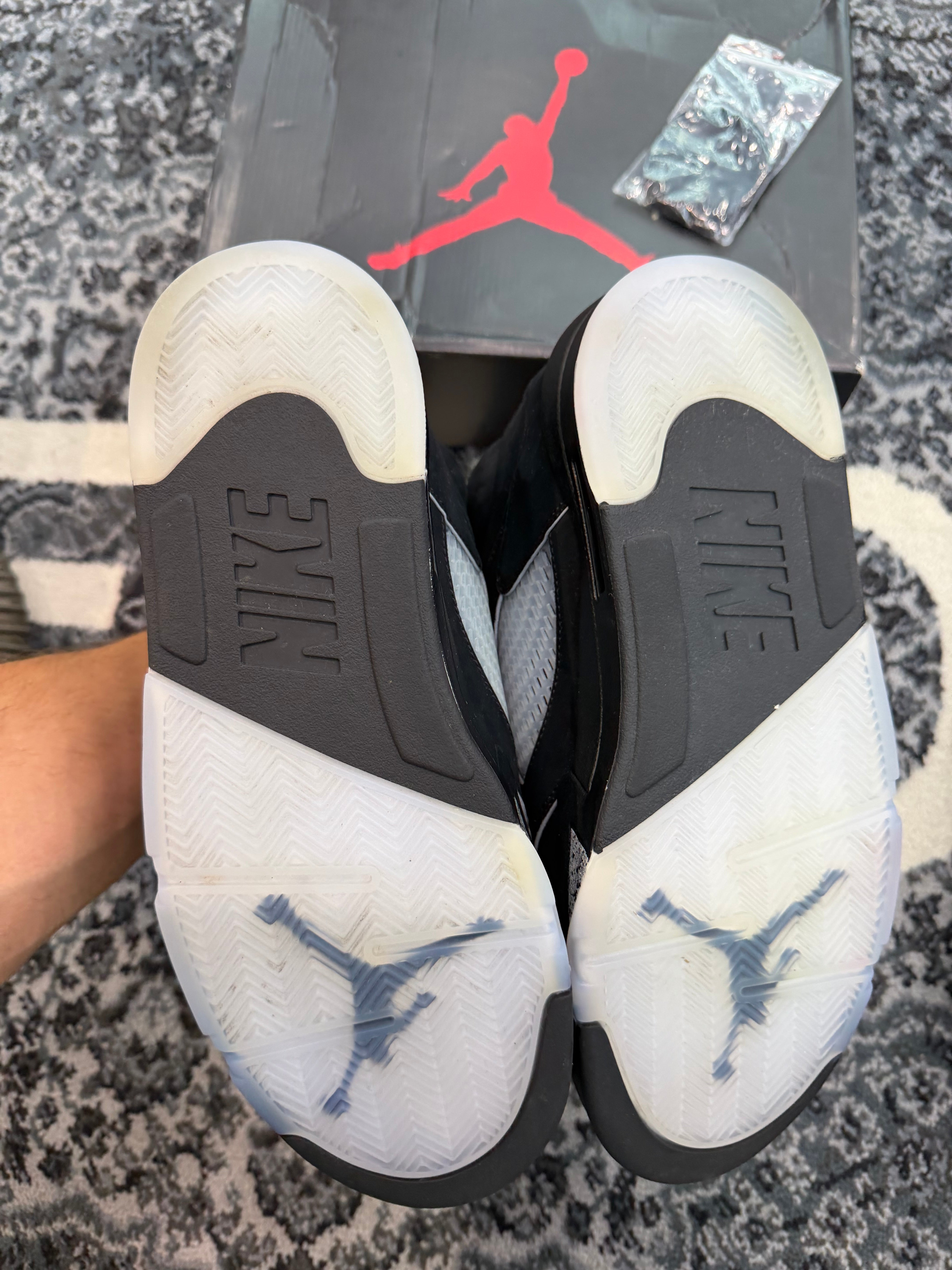 Jordan 5 “Black Metallic”