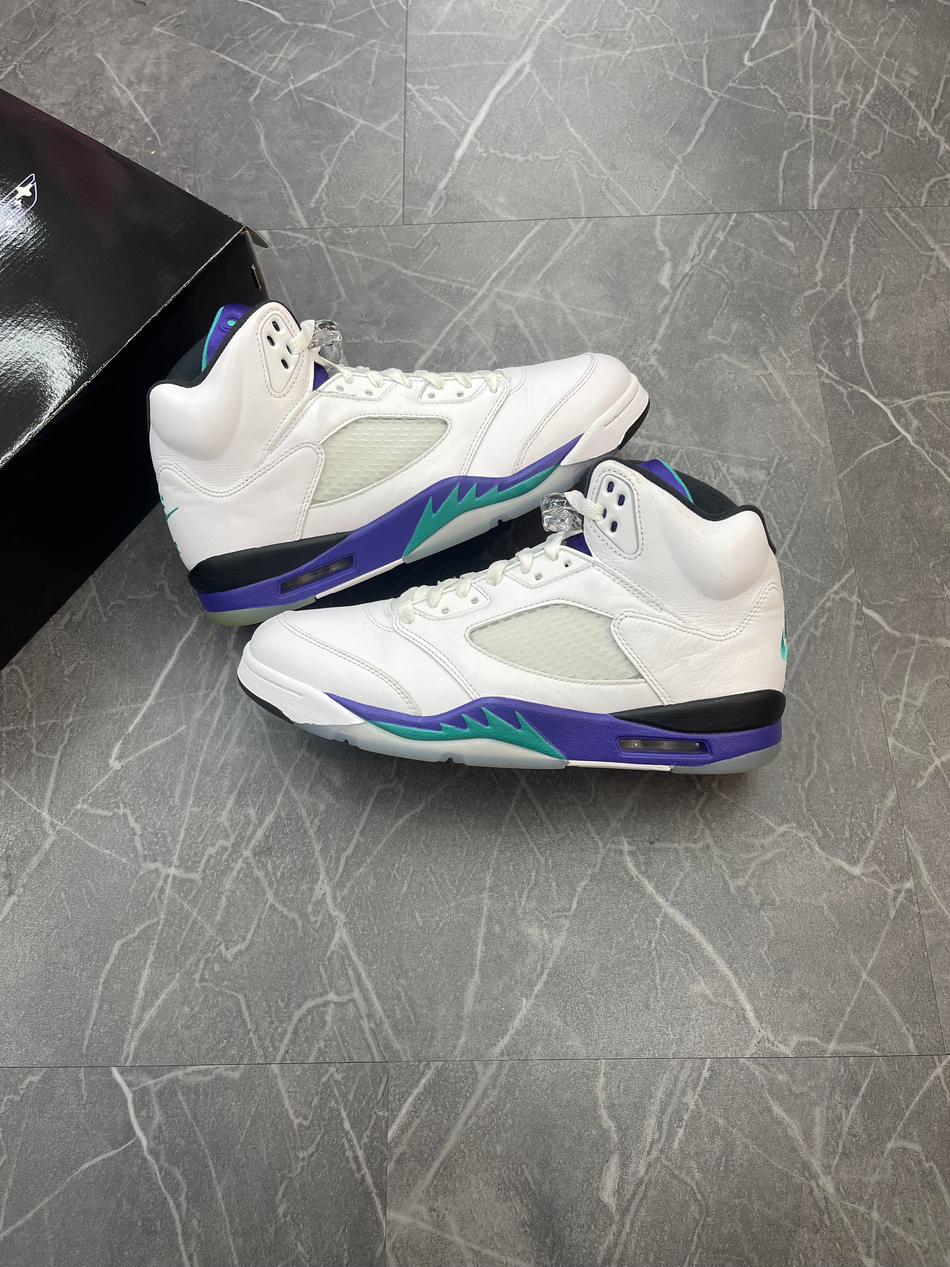 Jordan 5 “Grape”