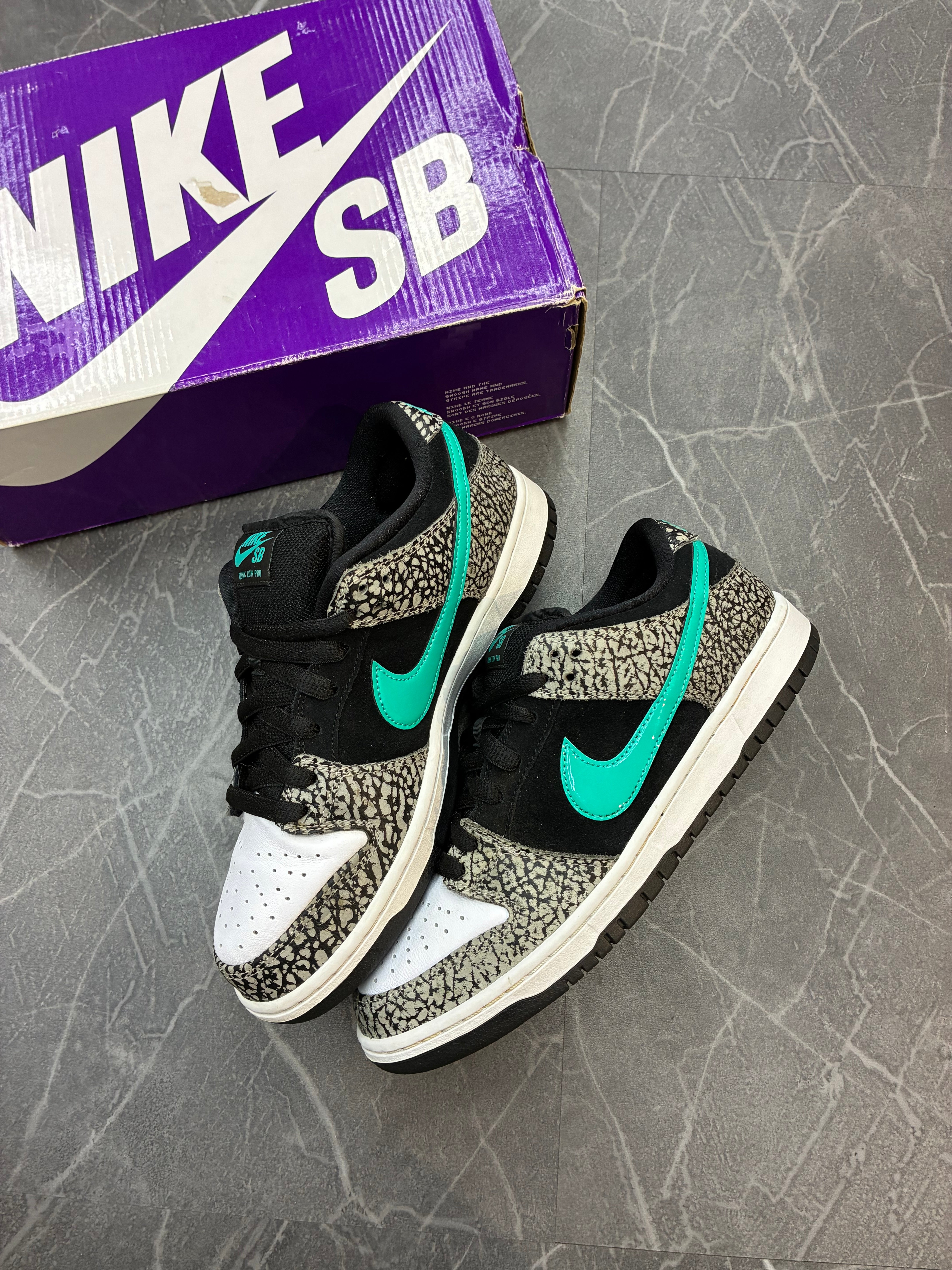 Nike SB Dunk Low “Atmos Elephant”