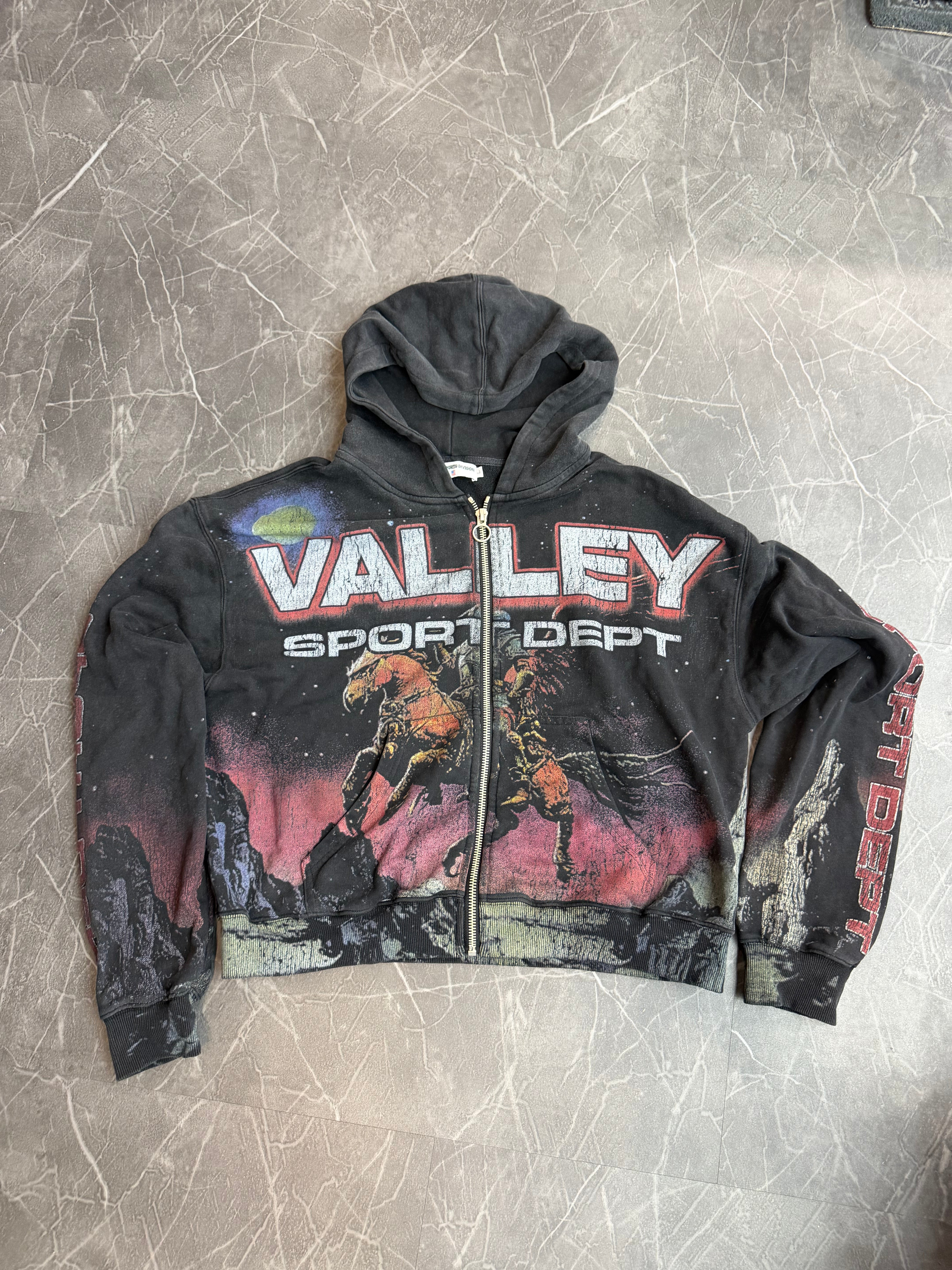 Vale Zip Up “Dark Ride”