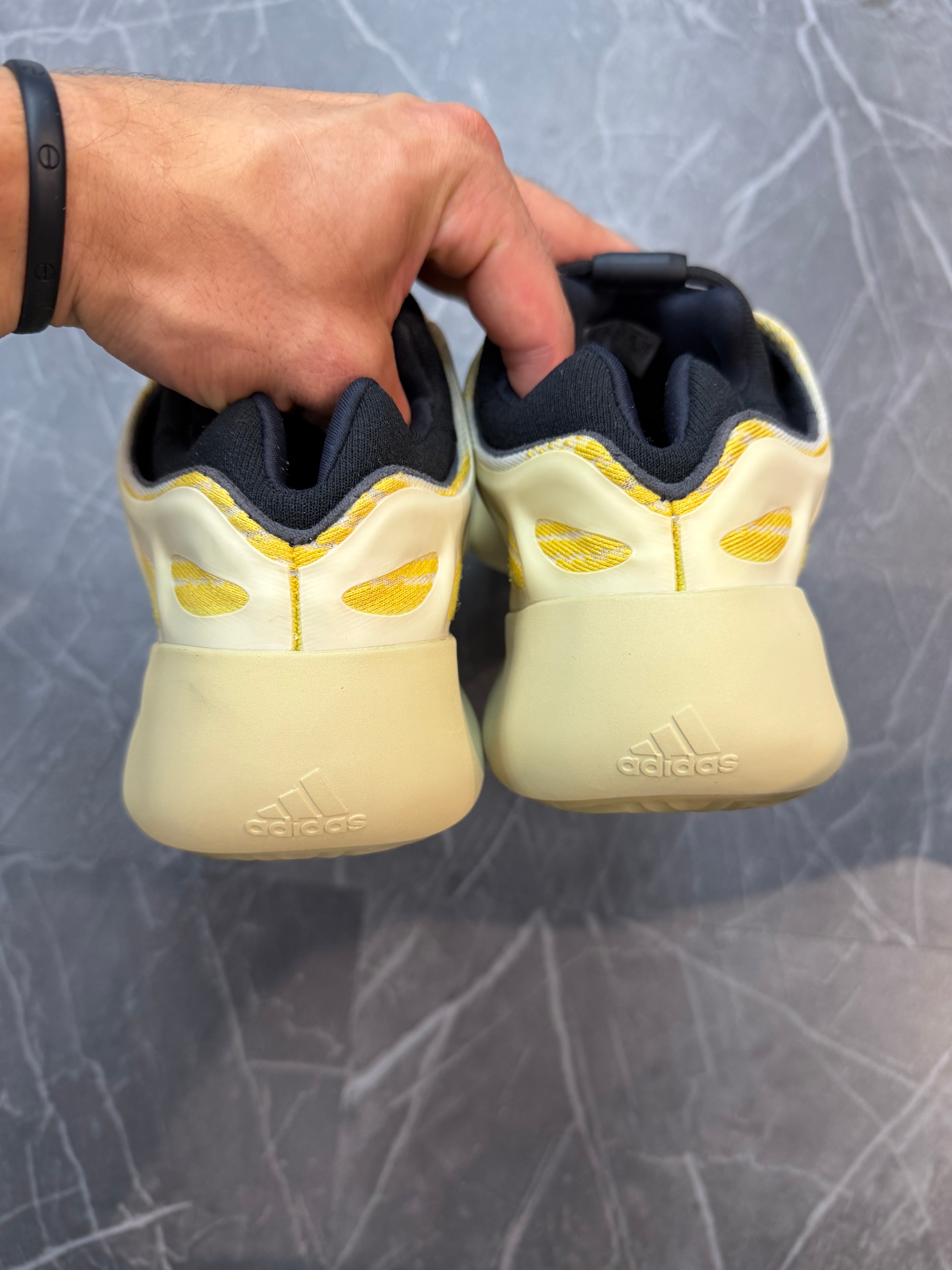 Yeezy 700 “Sunflower”