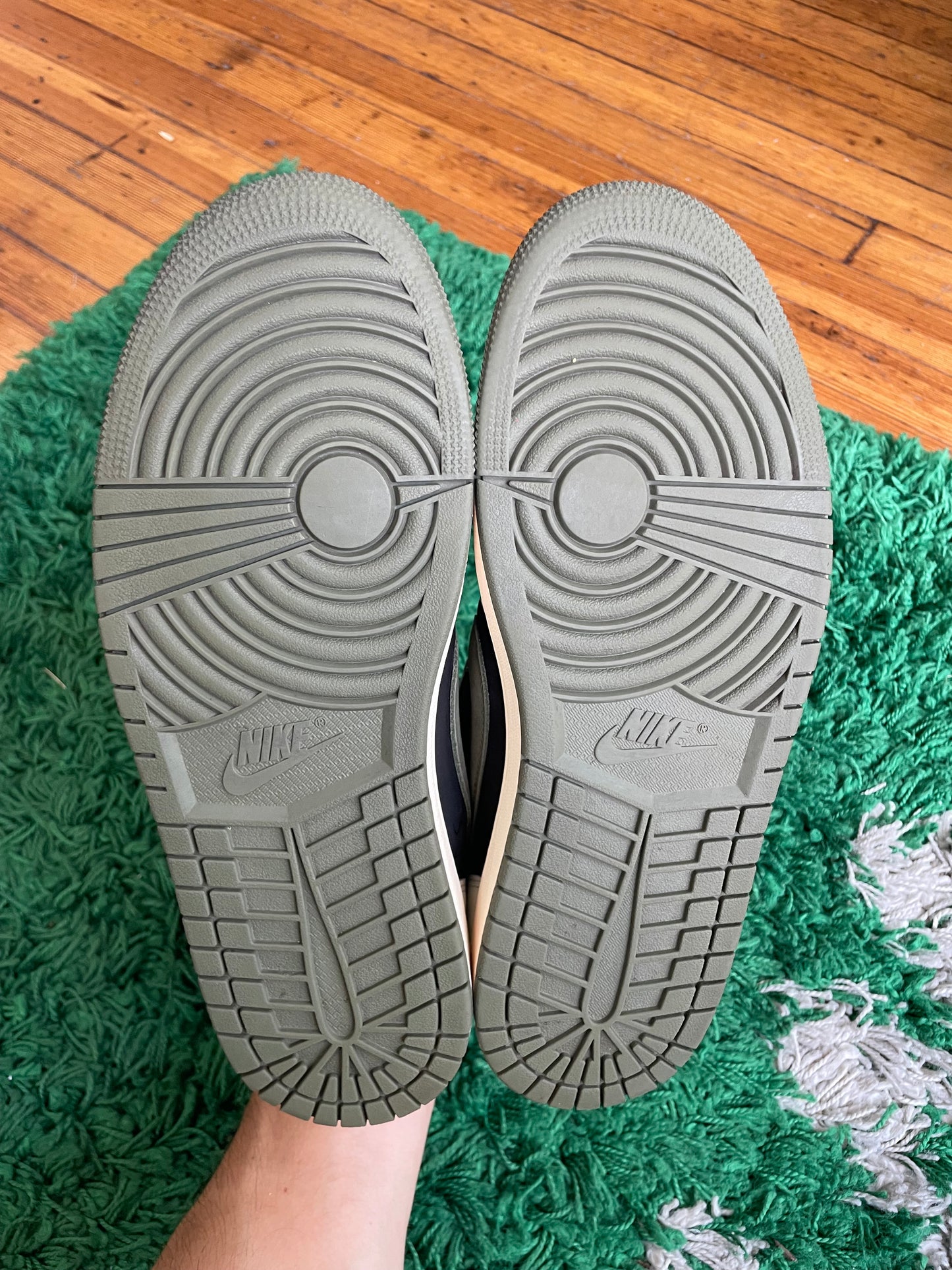 Jordan 1 Low x Travis Scott “Olive”