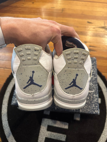 Jordan 4 “Midnight Navy”