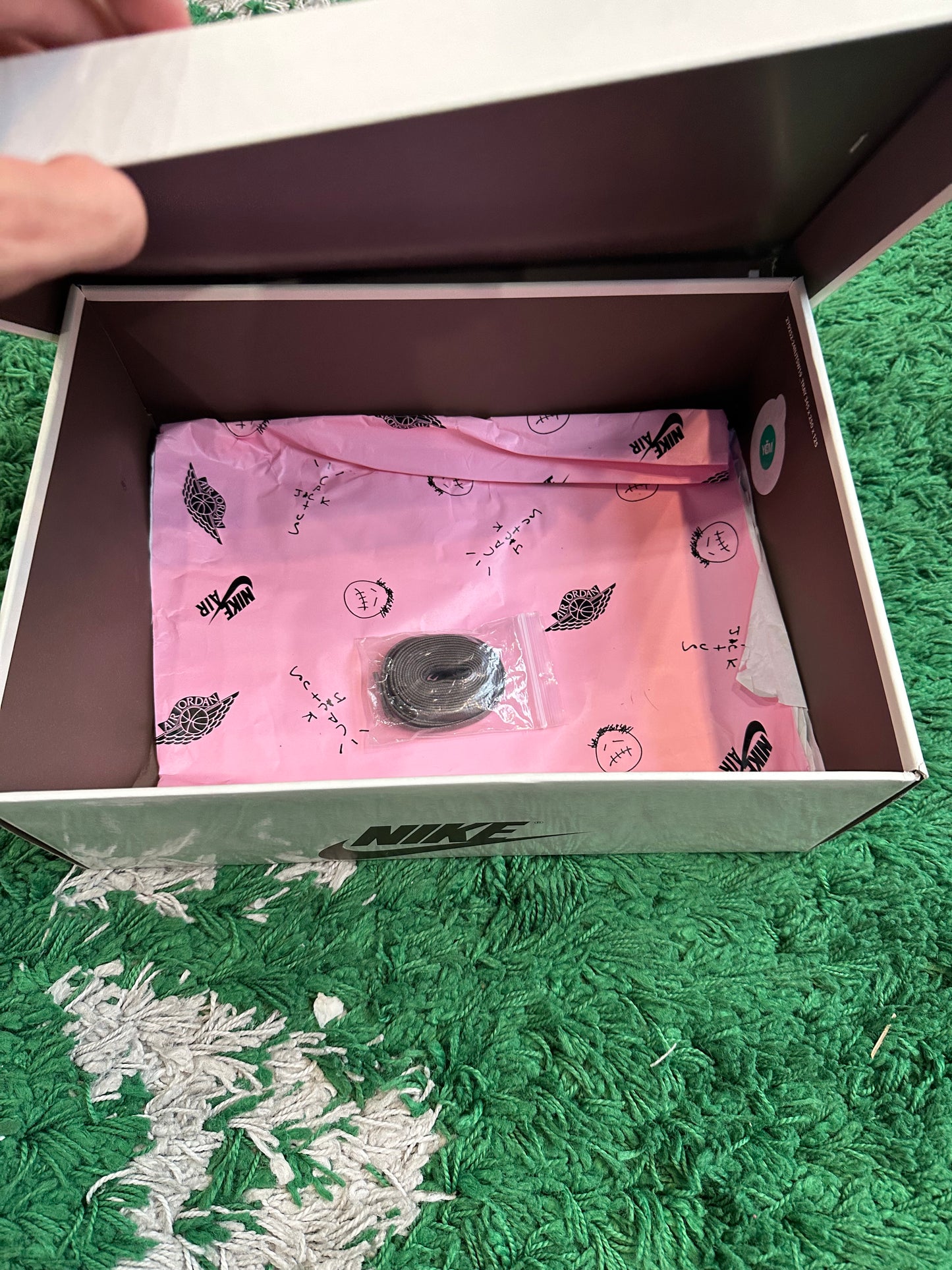 Jordan 1 Low Travis Scott “Velvet Brown”