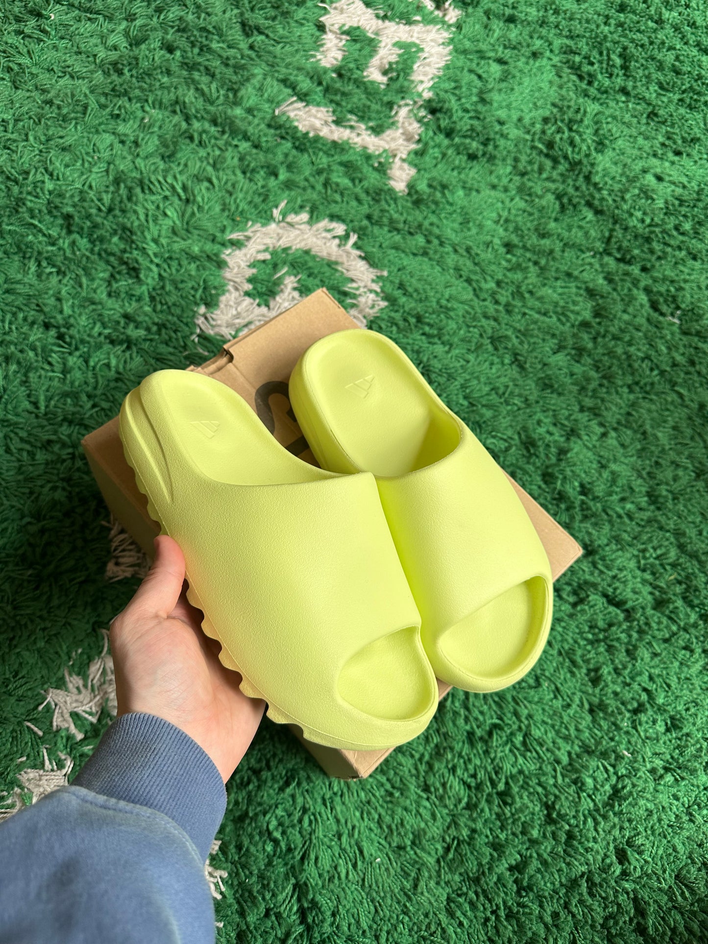 Yeezy Slide “Green Glow”