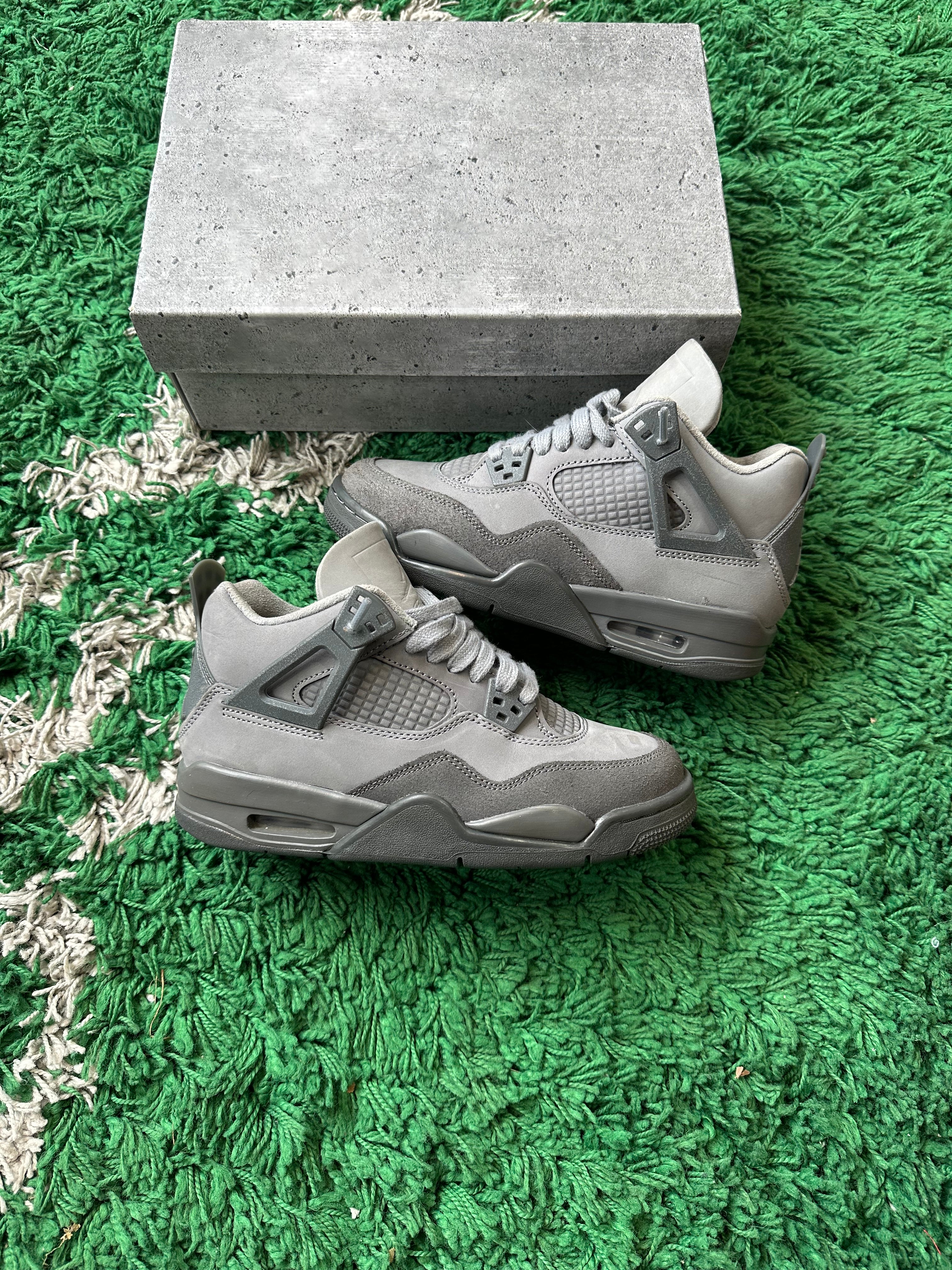 Jordan 4 “Wet Cement”