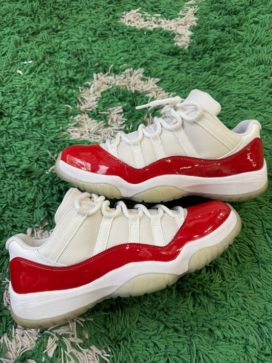 Jordan 11 Low “Cherry” (2016)