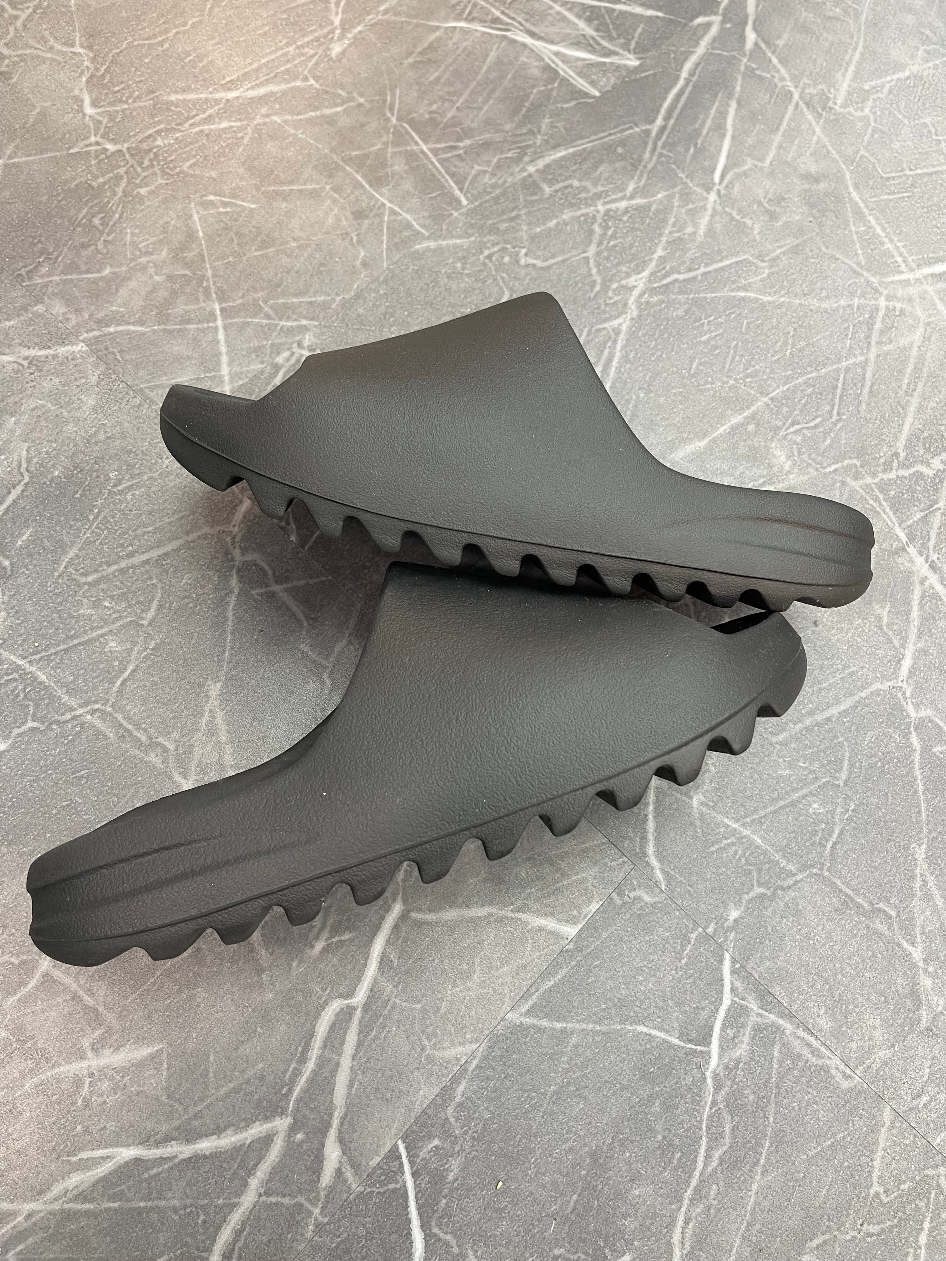 Yeezy Slides YS-01 “Black”