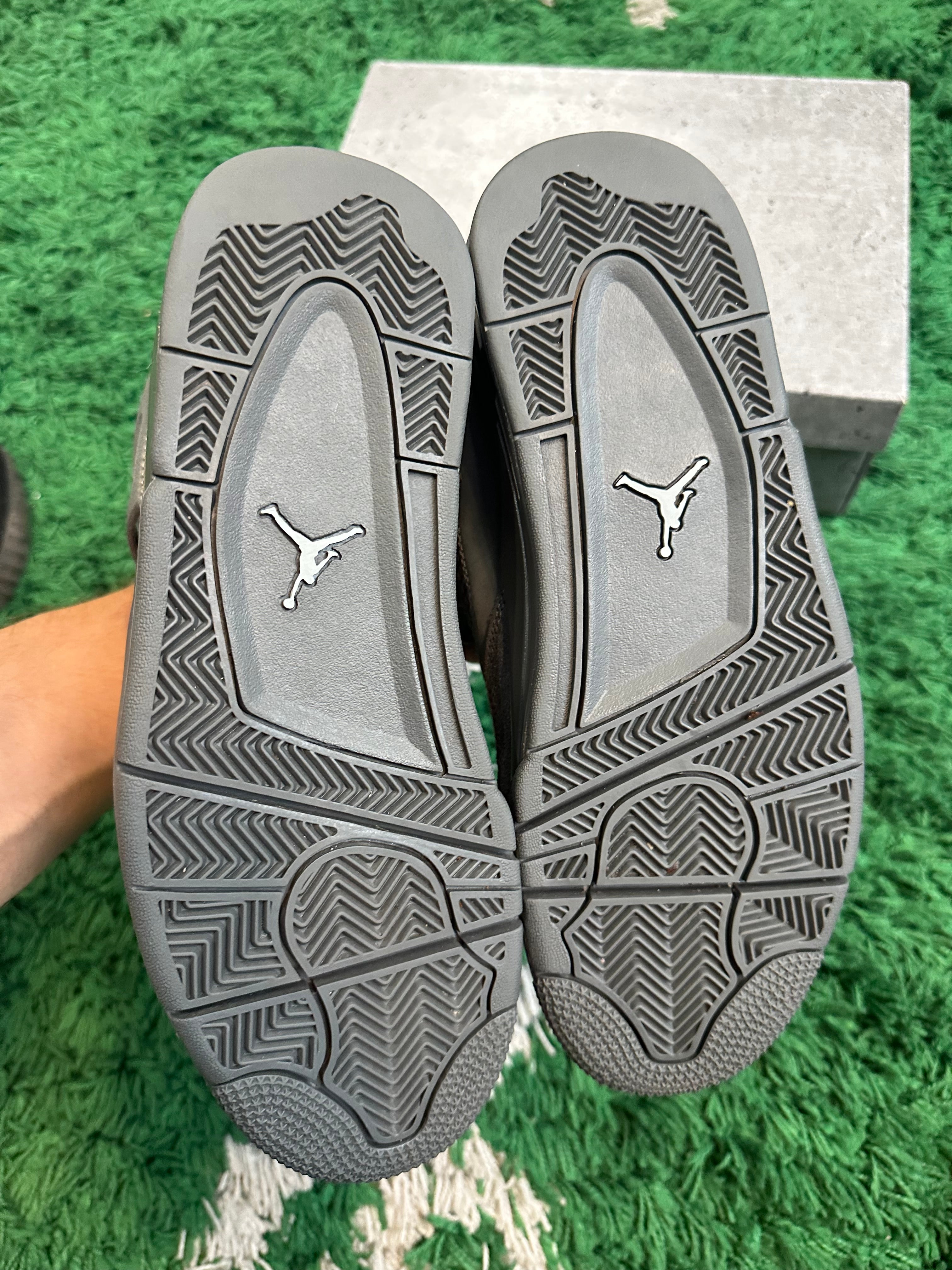 Jordan 4 “Wet Cement”