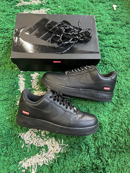 Nike Air Force 1 Low Supreme “Black”