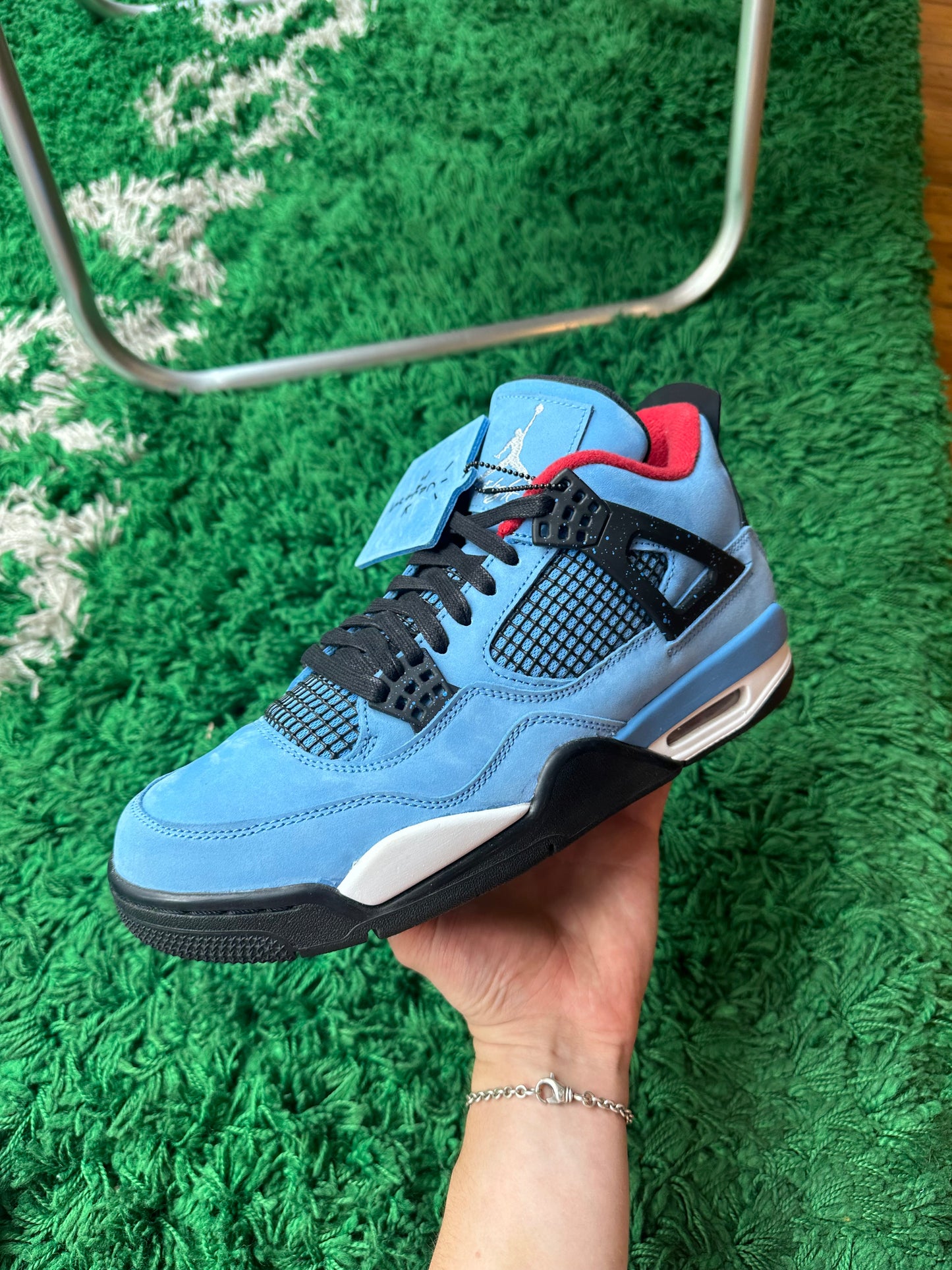 Travis Scott x Jordan 4