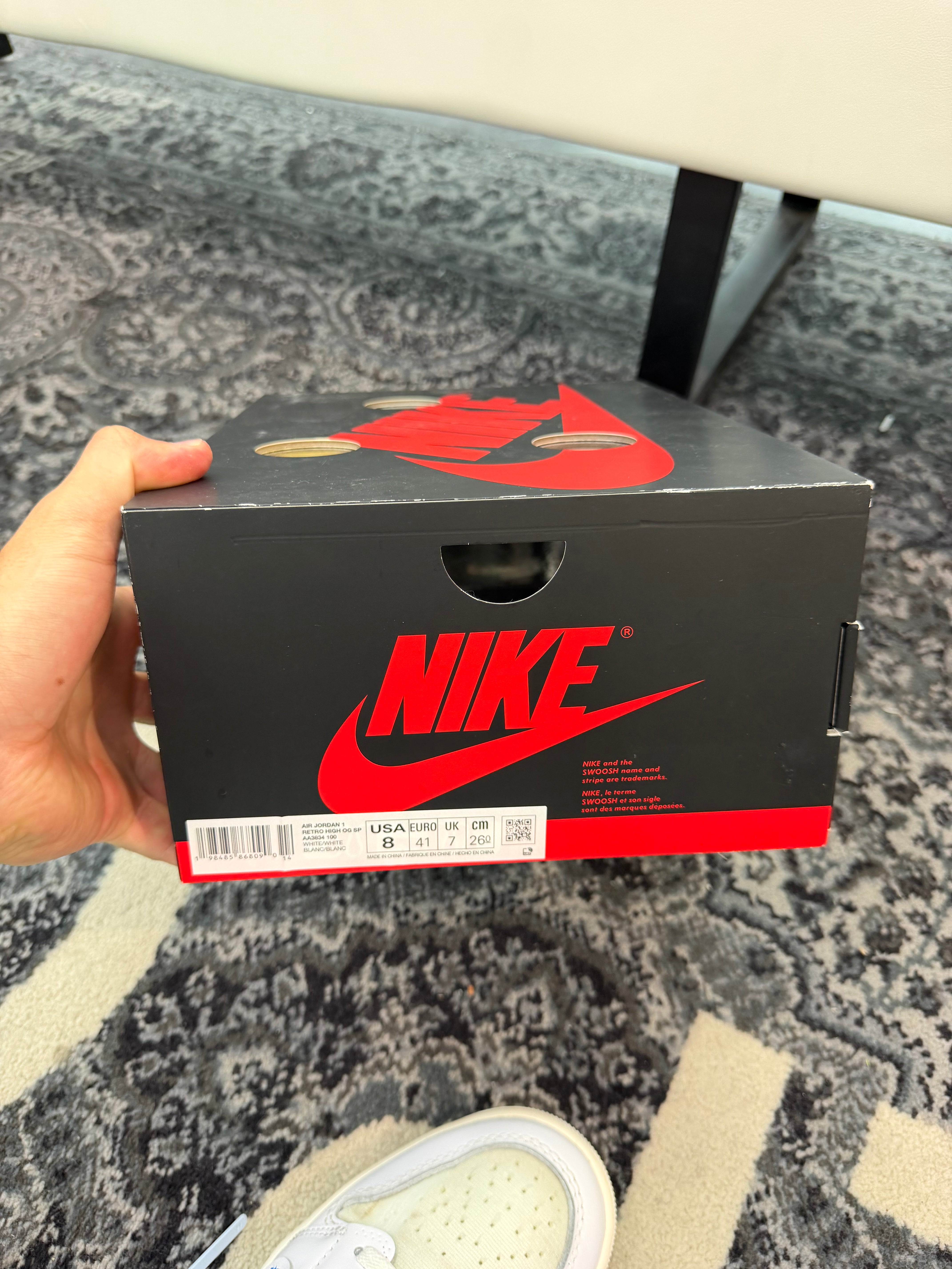 Jordan 1 High x Off White “Alaska”