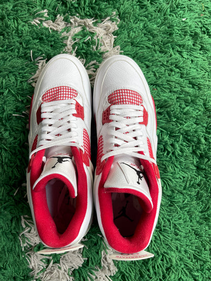 Jordan 4 “Alternate 89”