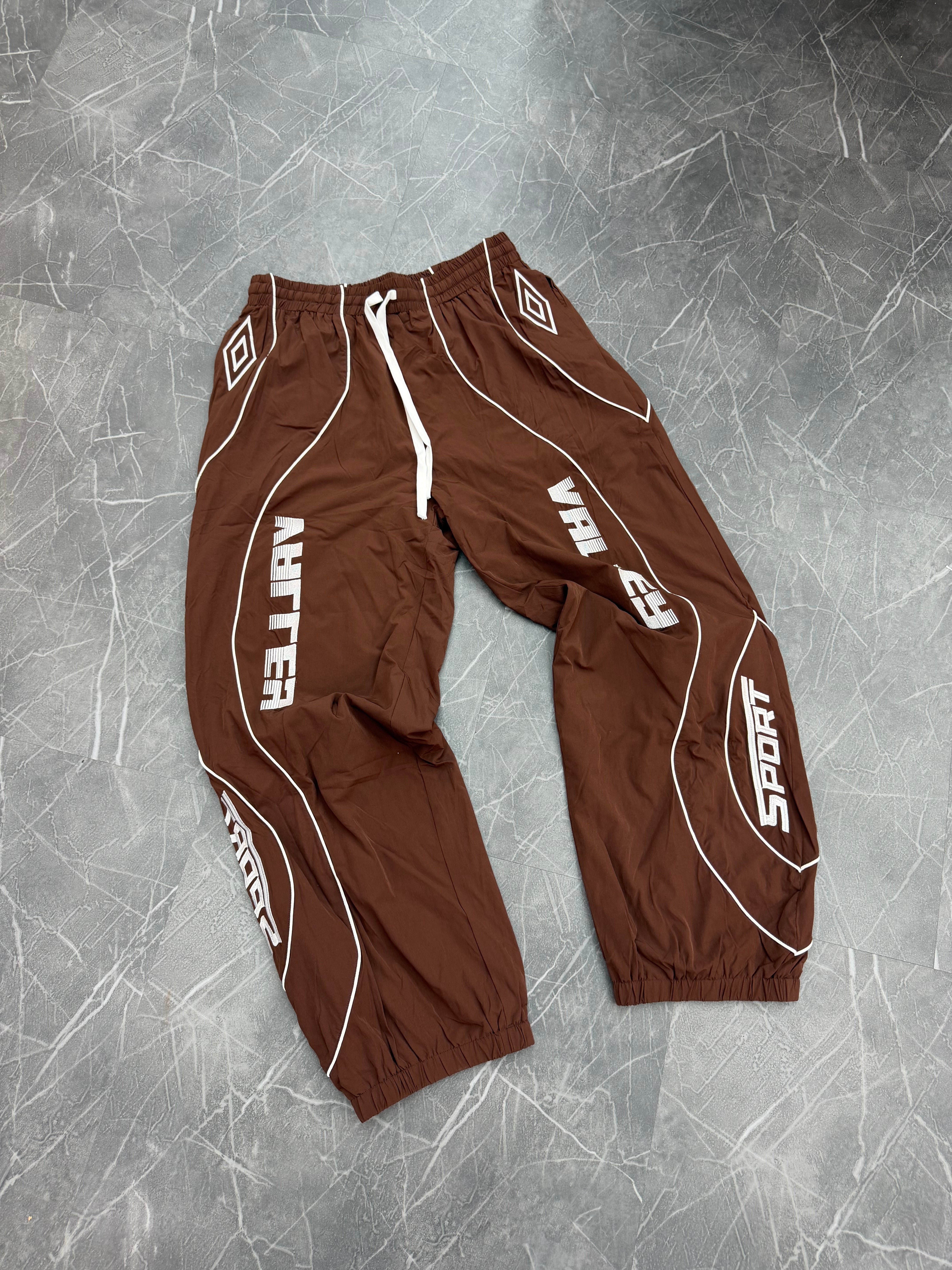 Vale Sports Trackpants “Brown”