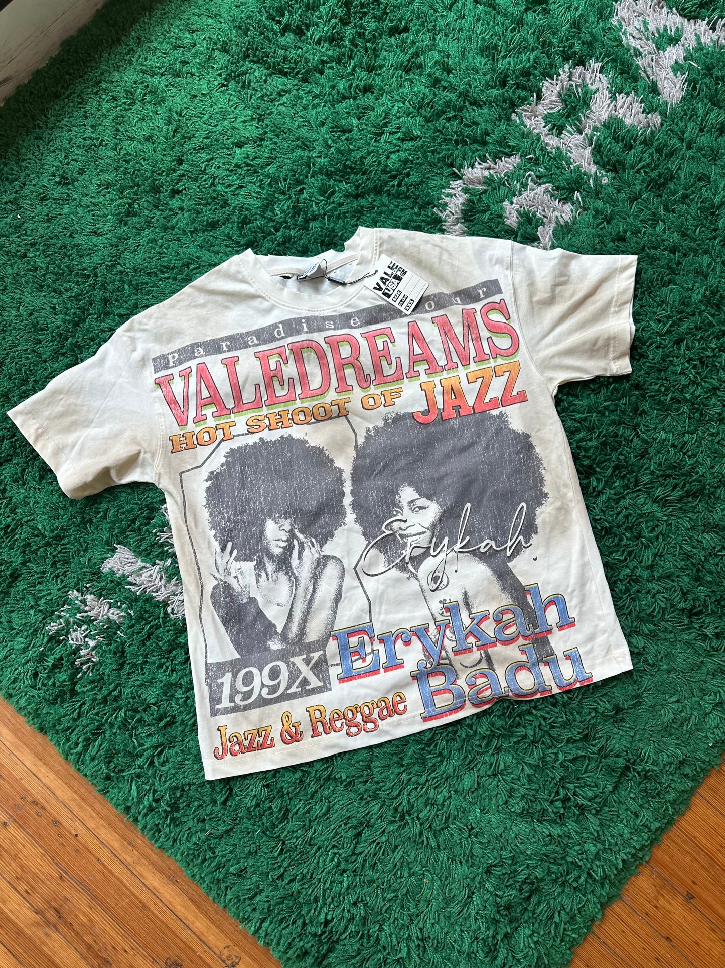 Vale Jazz Tee “Cream”
