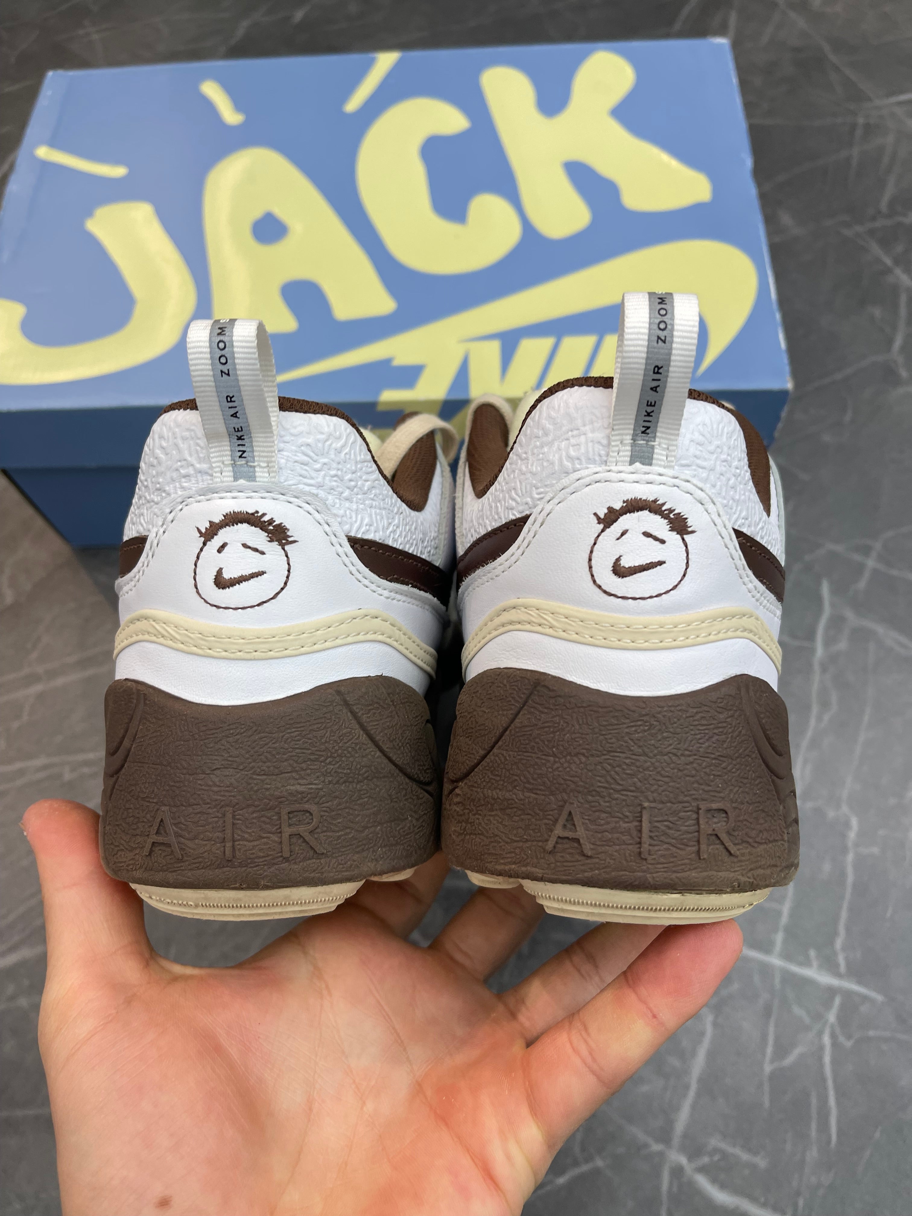 Nike x Travis Scott Field Jaxx “Light Chocolate”