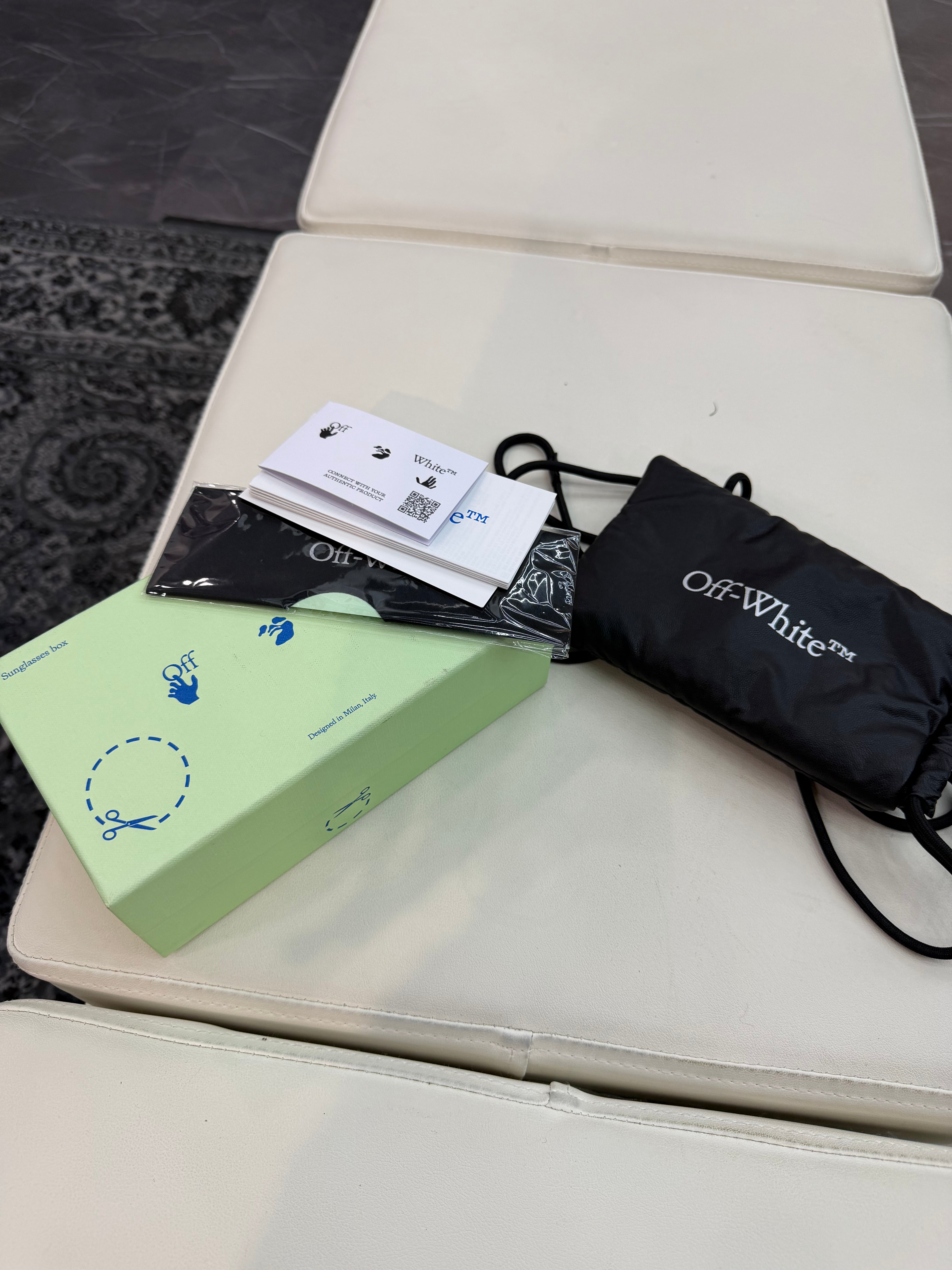Off-White Glasses “Black”