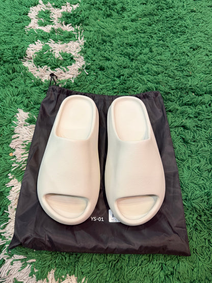 Yeezy Slides YS-01 “Cream”