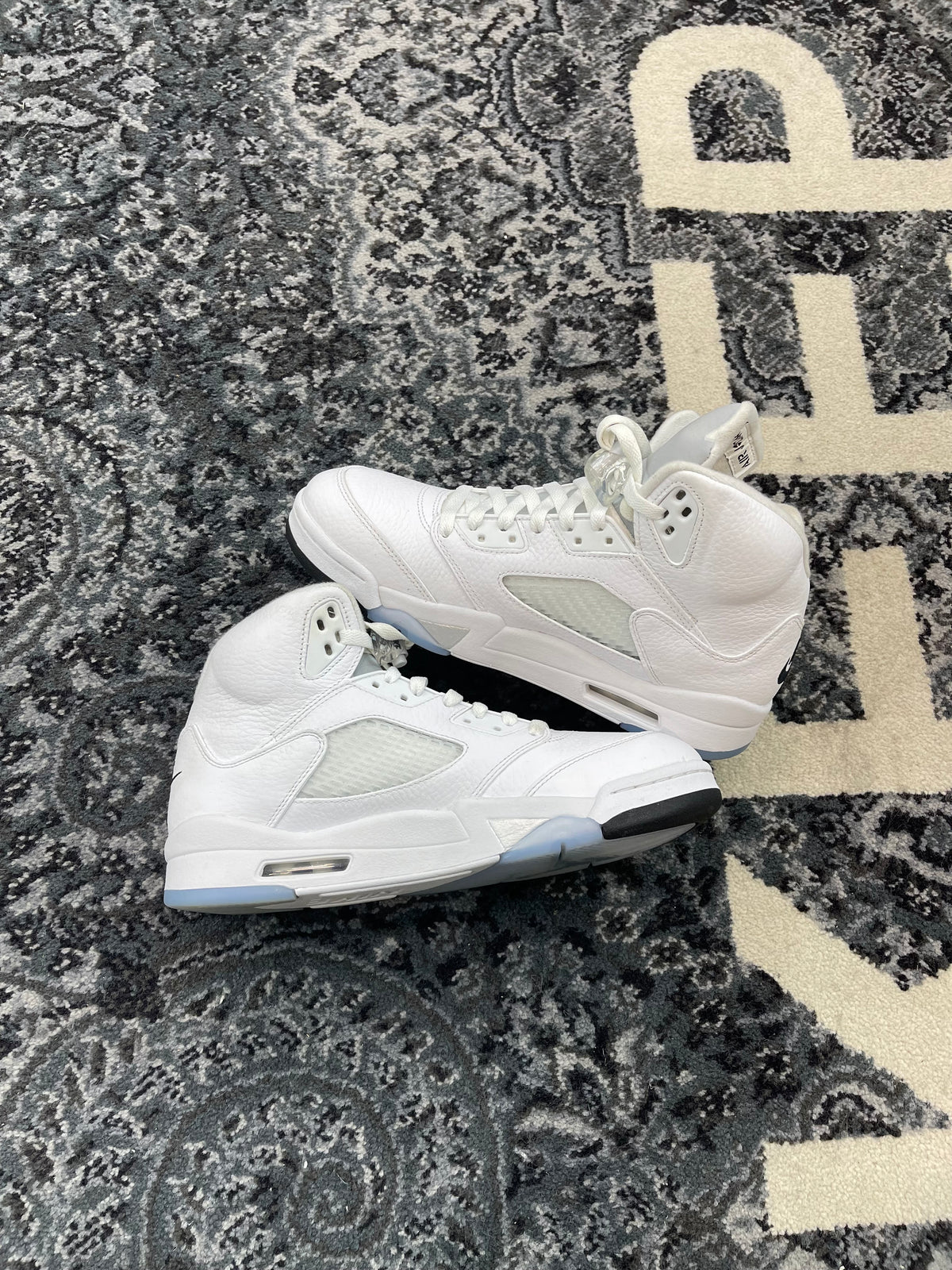 Jordan 5 “White Metallic” (2026)