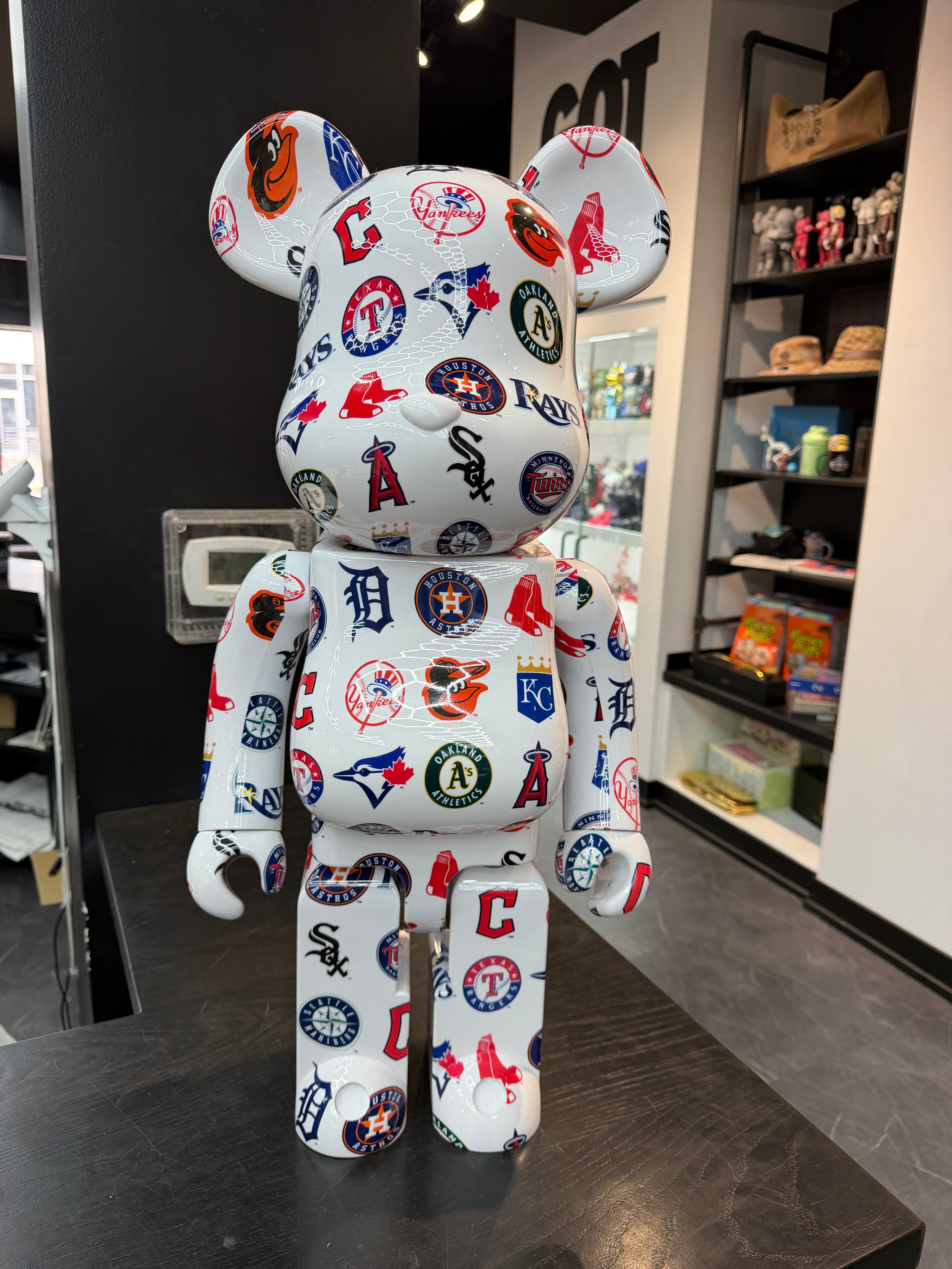 BearBrick 1000% MLB “American League”