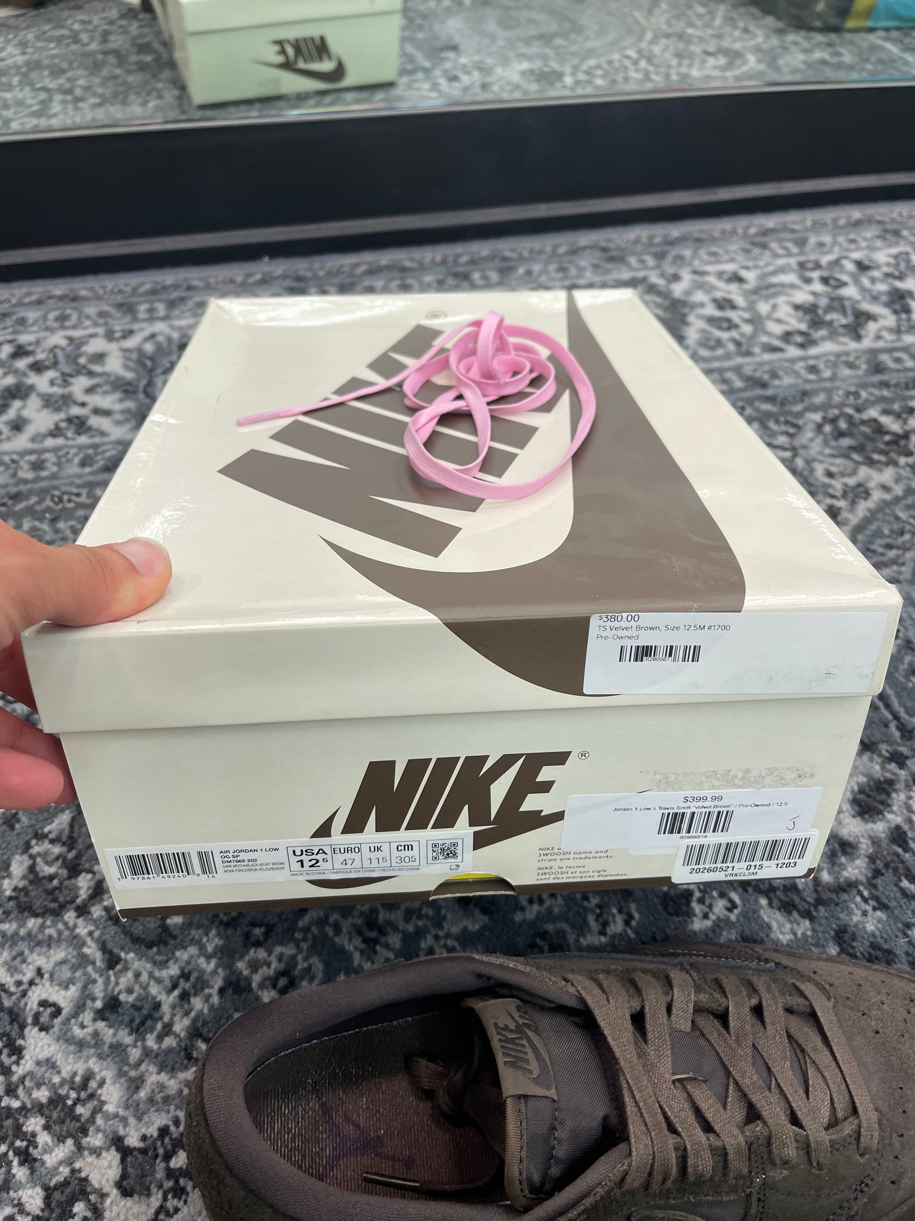 Jordan 1 Low x Travis Scott “Velvet Brown”