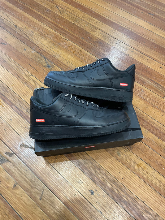 Supreme Air Force 1 Low “Black”