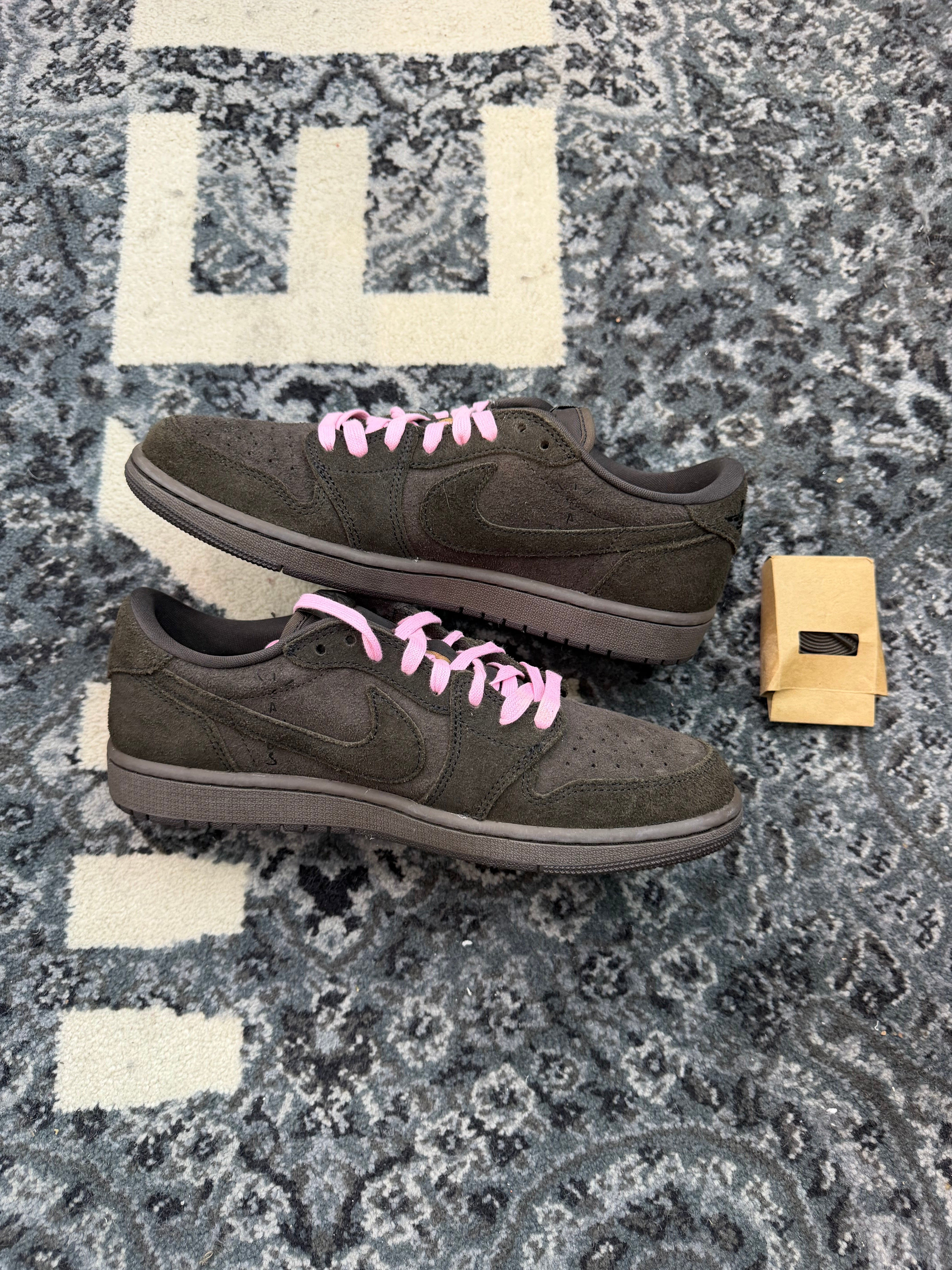 Jordan 1 Low “Velvet Brown”