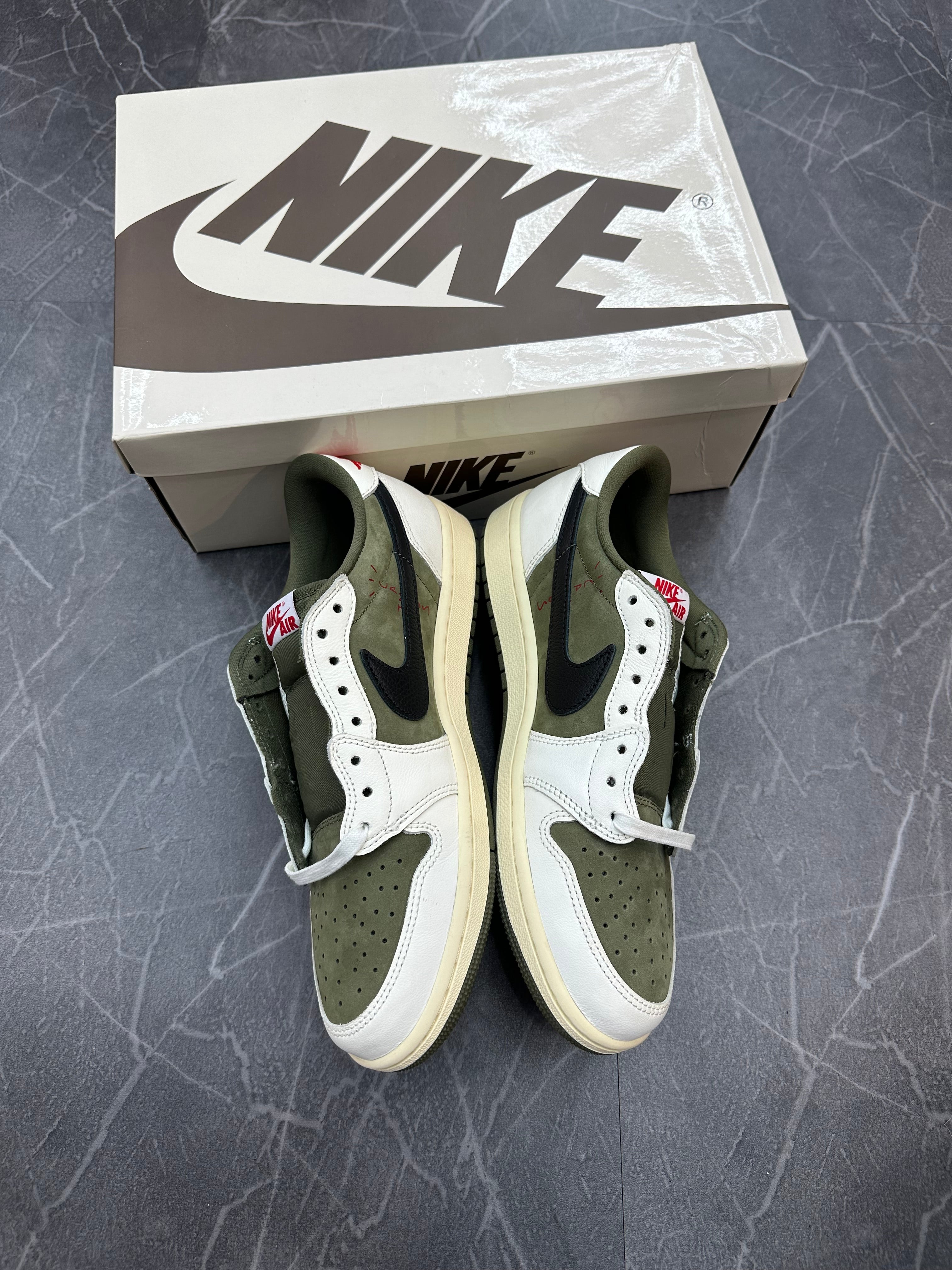Jordan 1 Low Travis Scott “Medium Olive”