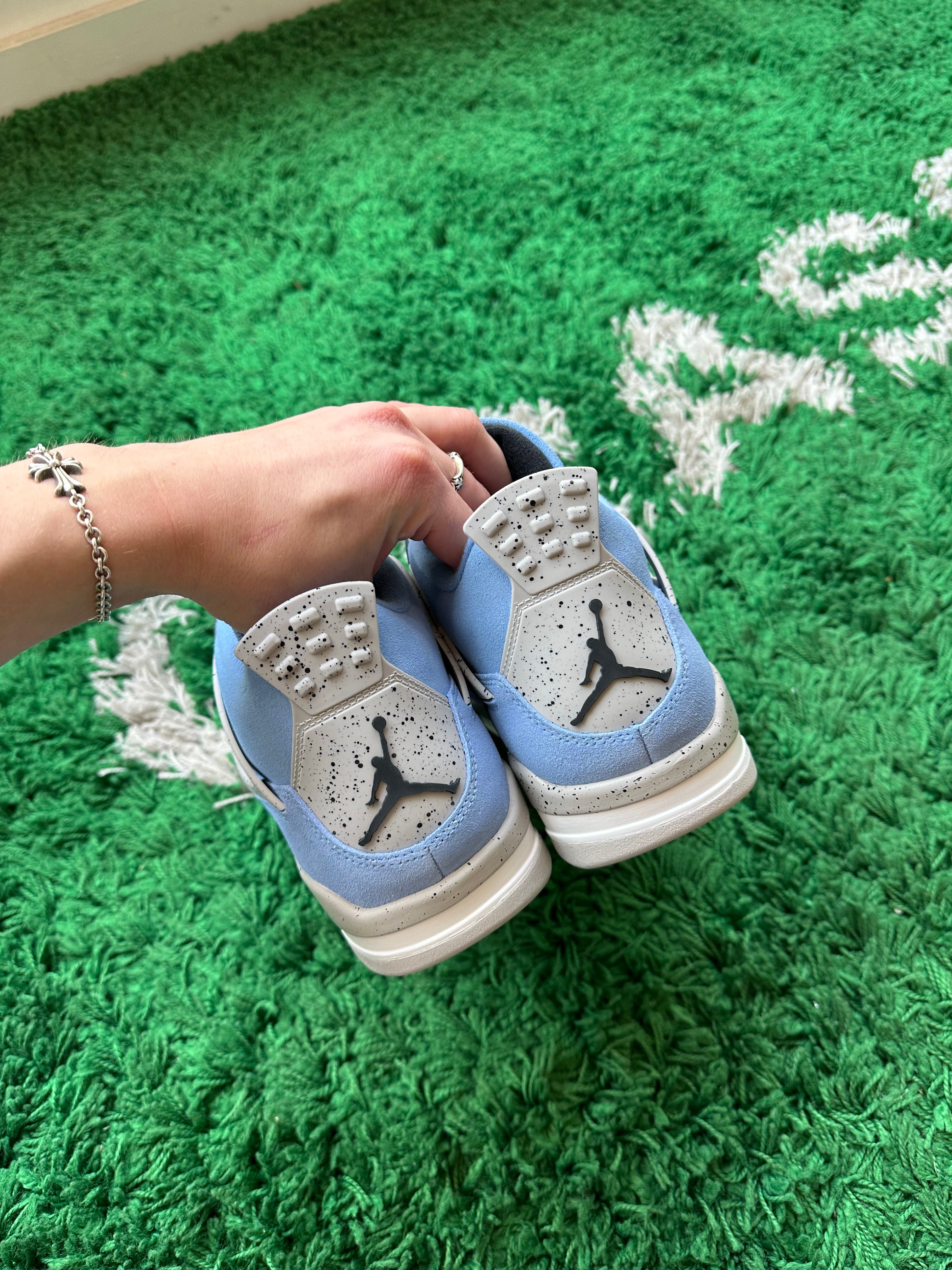 Jordan 4 “University Blue”