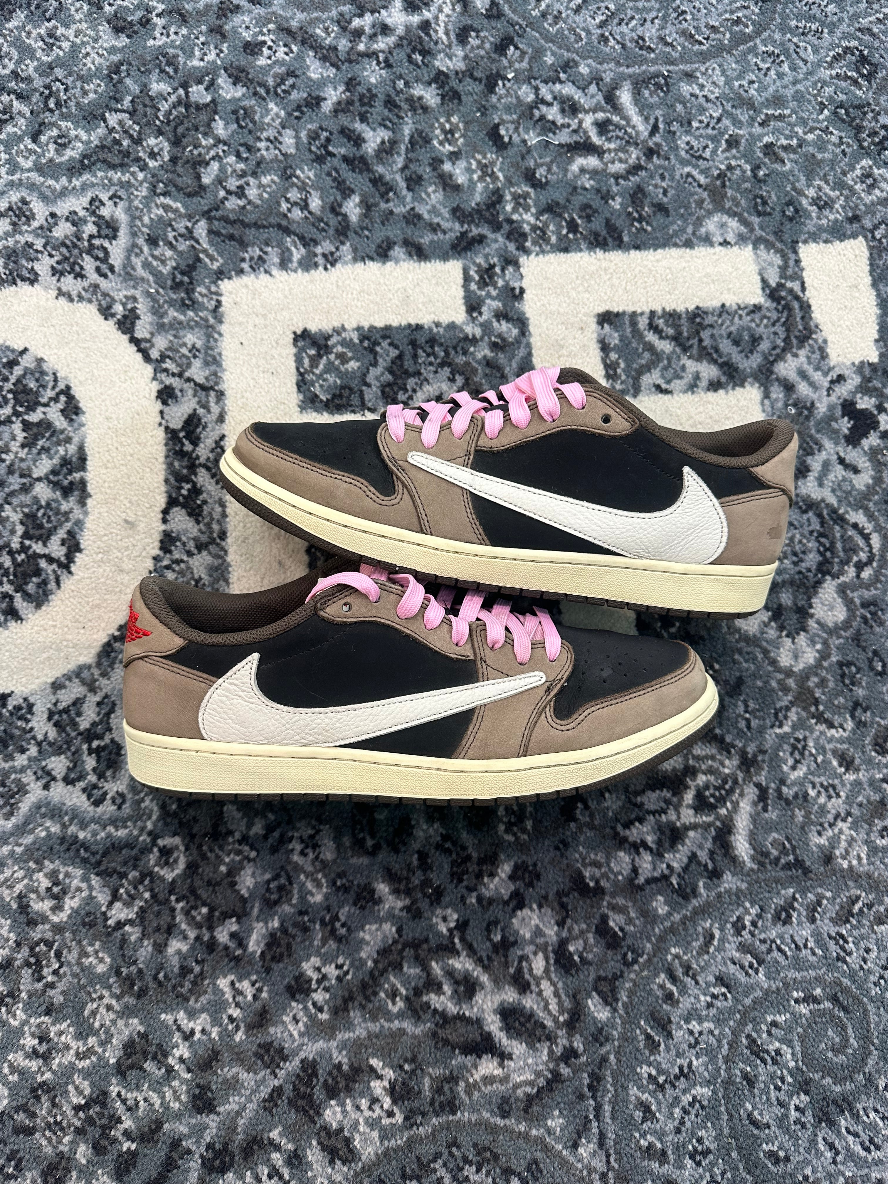Jordan 1 Low Travis Scott “Mocha”