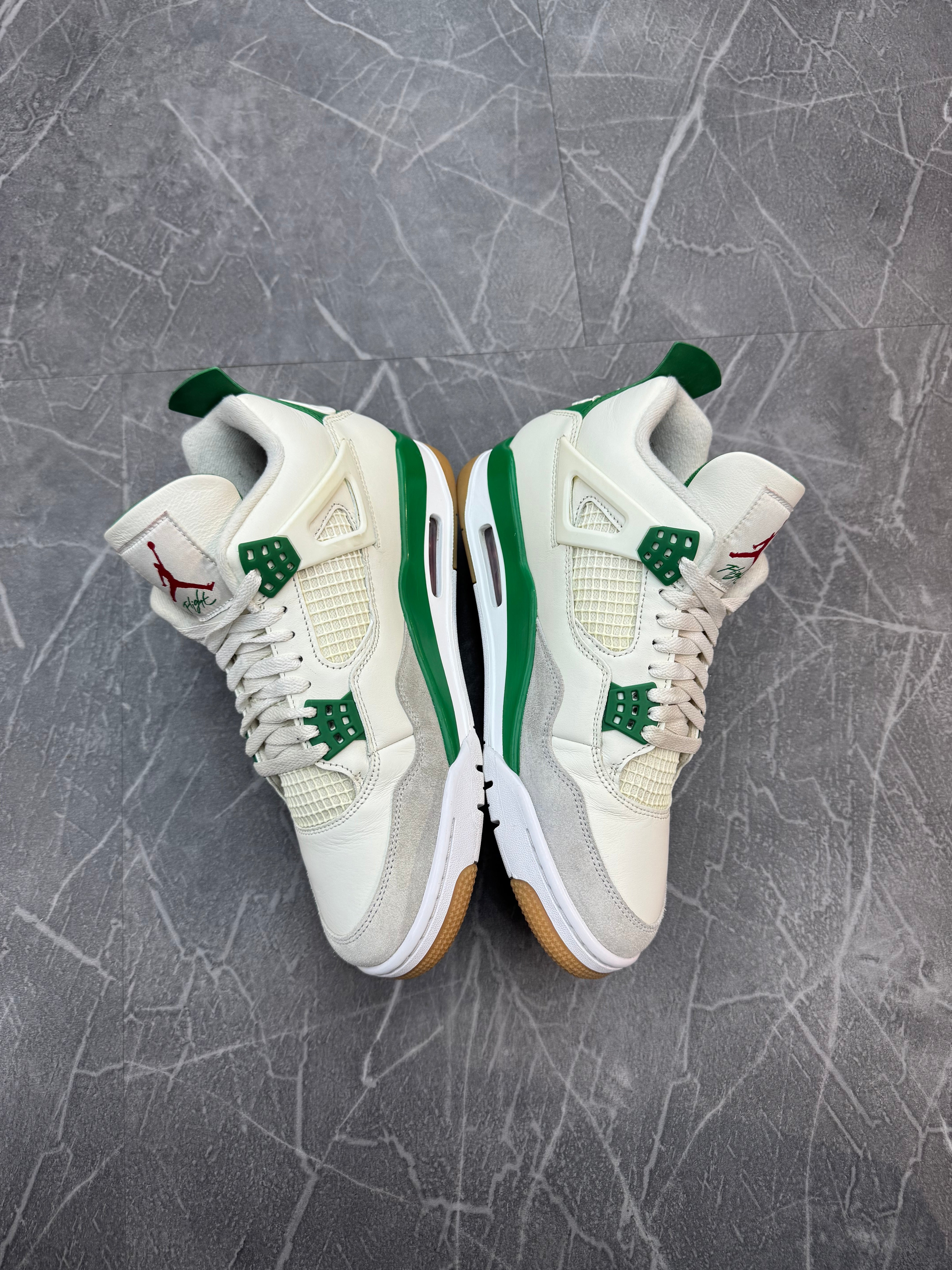 Jordan 4 SB Pine Green