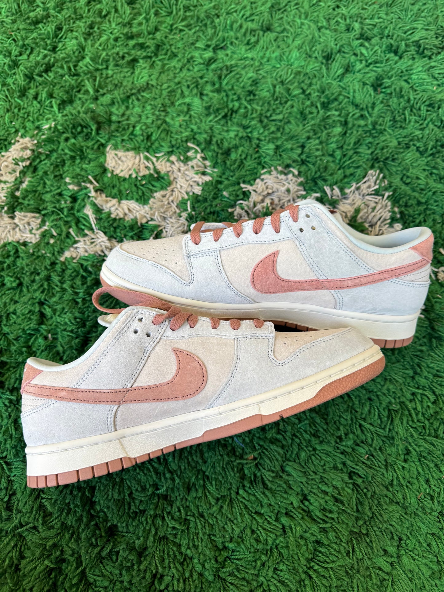 Nike Dunk Low “Fossil Rose”