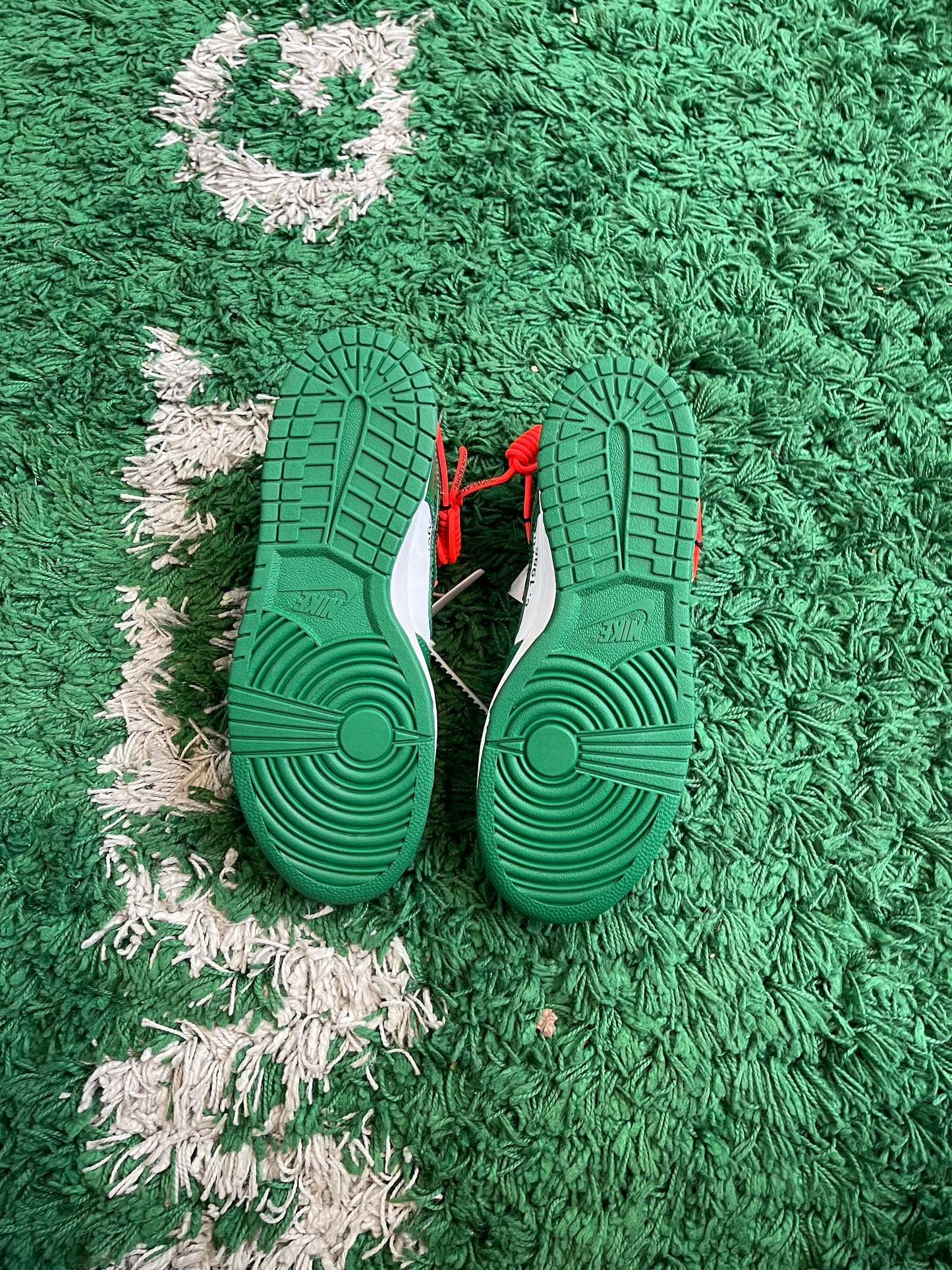 Nike Dunk Low “Off White Pine Green”