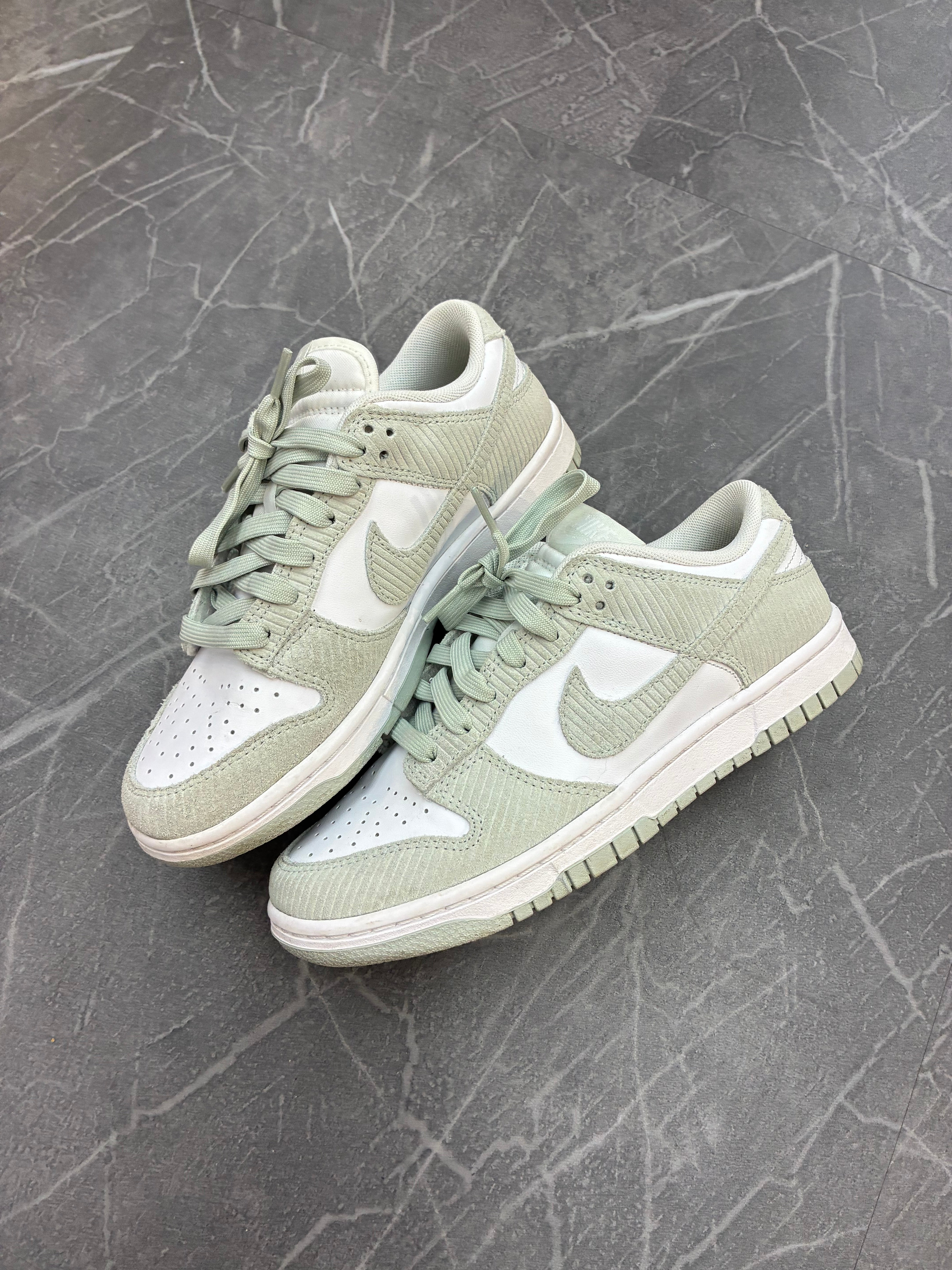 Nike Dunk Low “Corduroy”