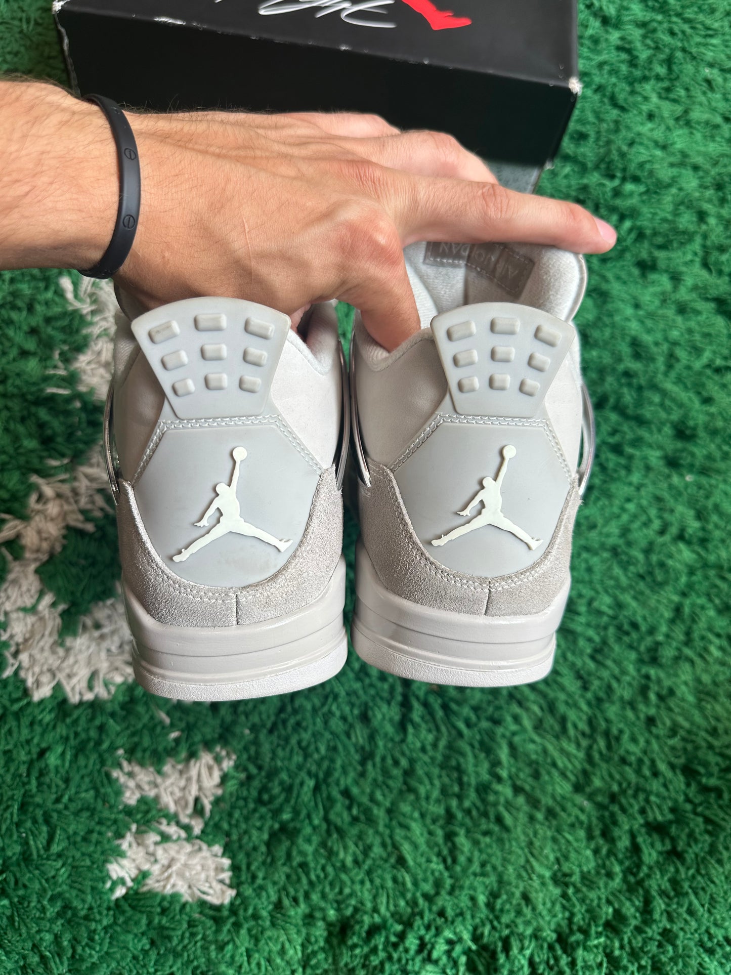 Jordan 4 “Frozen Moments”