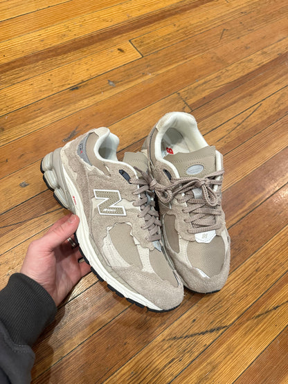 New Balance 2002R “Protection Pack Driftwood”