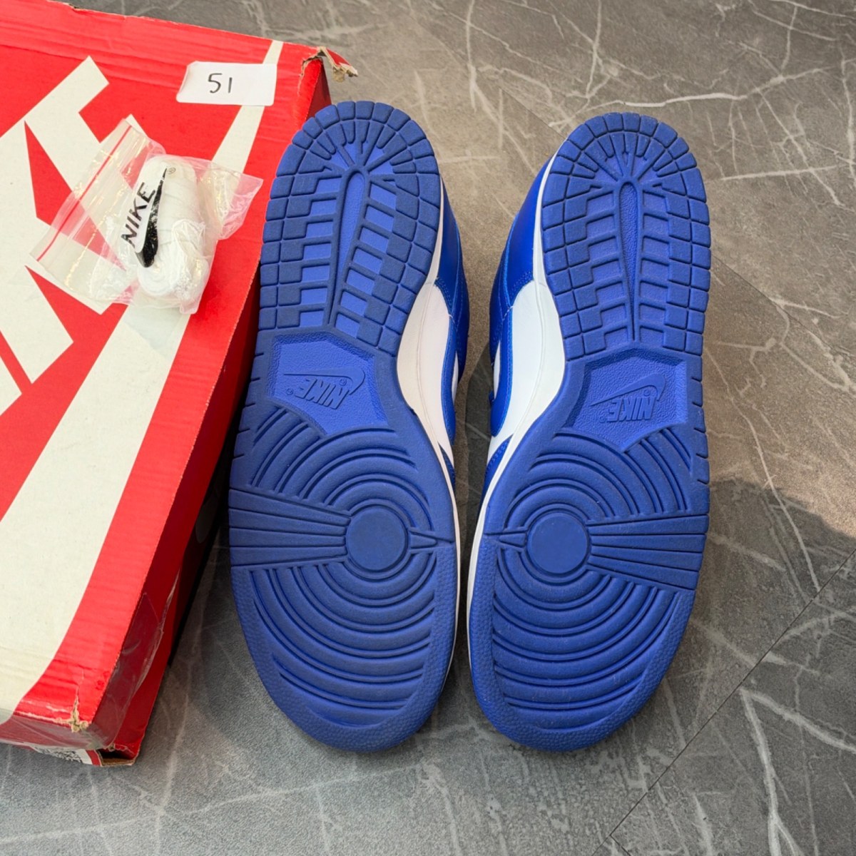 Nike Dunk Low SP Kentucky - Image 4