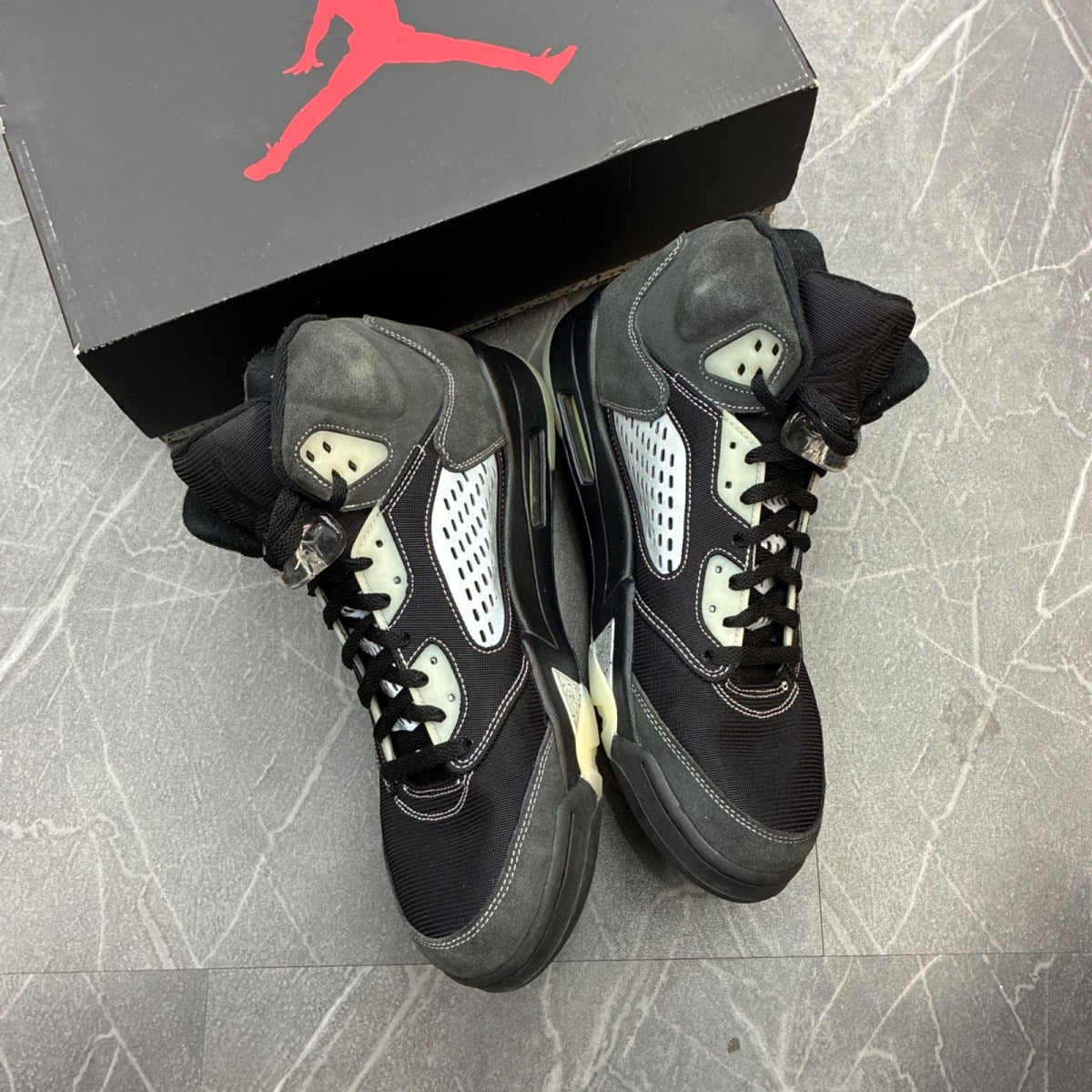 Jordan 5 Retro Anthracite - Image 2